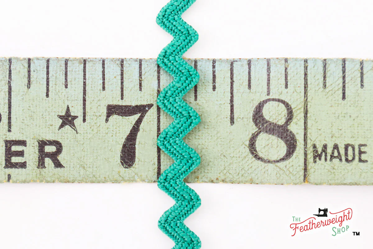 1/4" Inch JADE VINTAGE TRIM RIC RAC by Lori Holt (by the yard) - Image 2