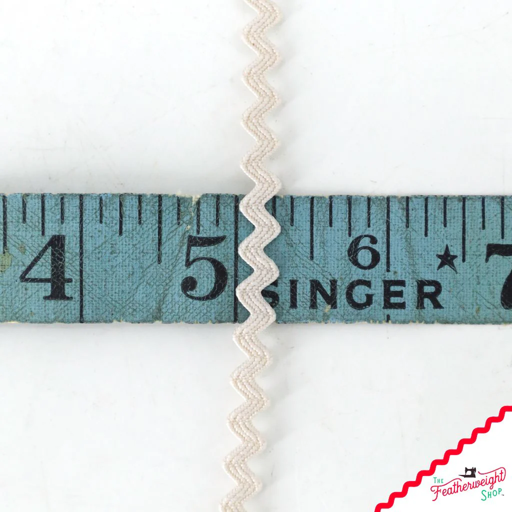 1/4" Inch Latte VINTAGE TRIM RIC RAC by Lori Holt (by the yard) - Image 2