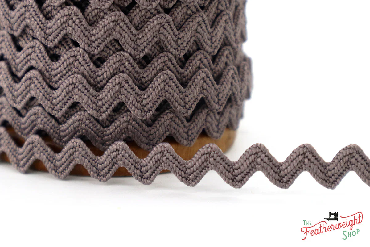 1/4" Inch STEEL VINTAGE TRIM RIC RAC by Lori Holt (by the yard)