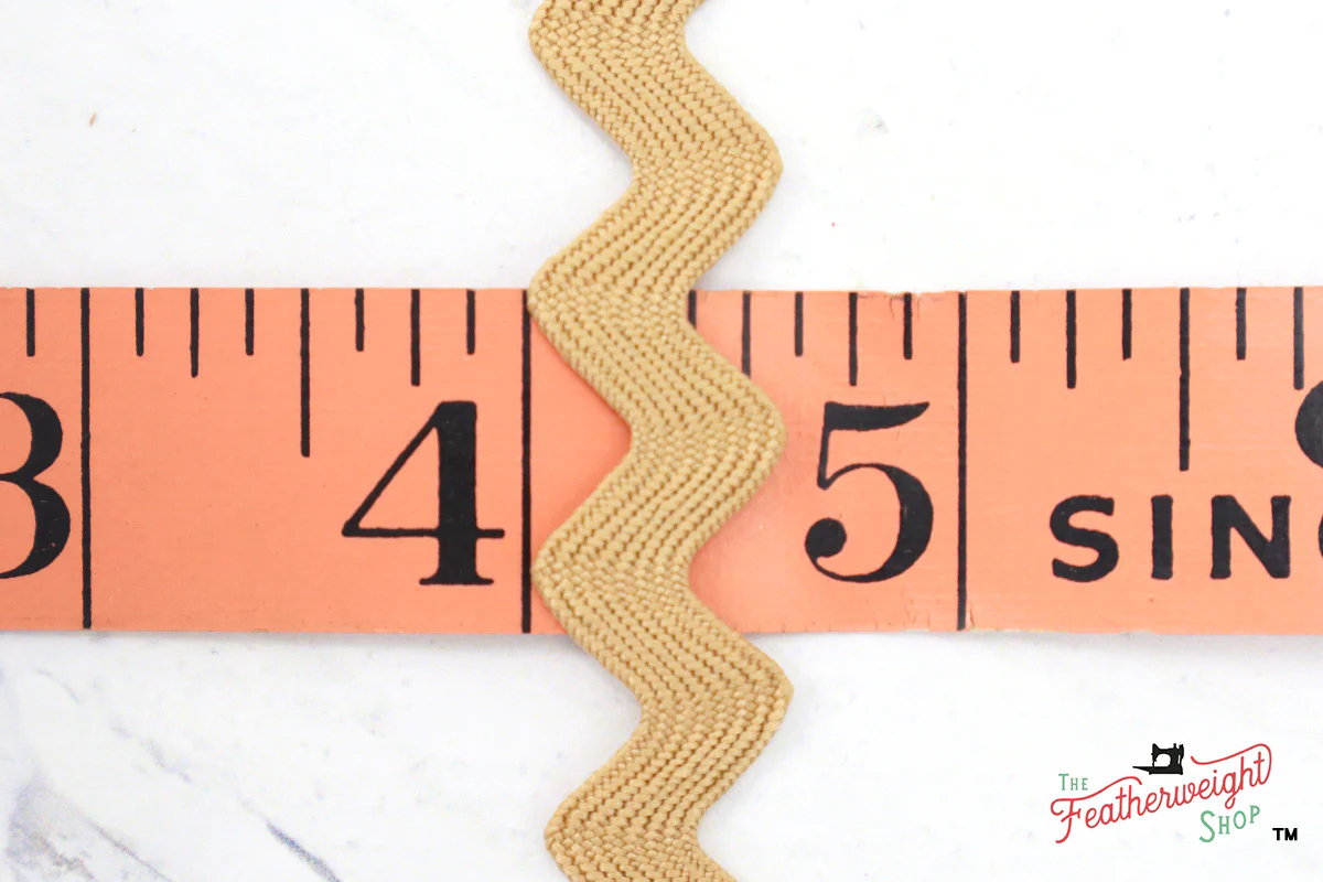 5/8" Inch NUTMEG Brown Vintage Trim Large RIC RAC by Lori Holt (sold by the yard) - Image 2