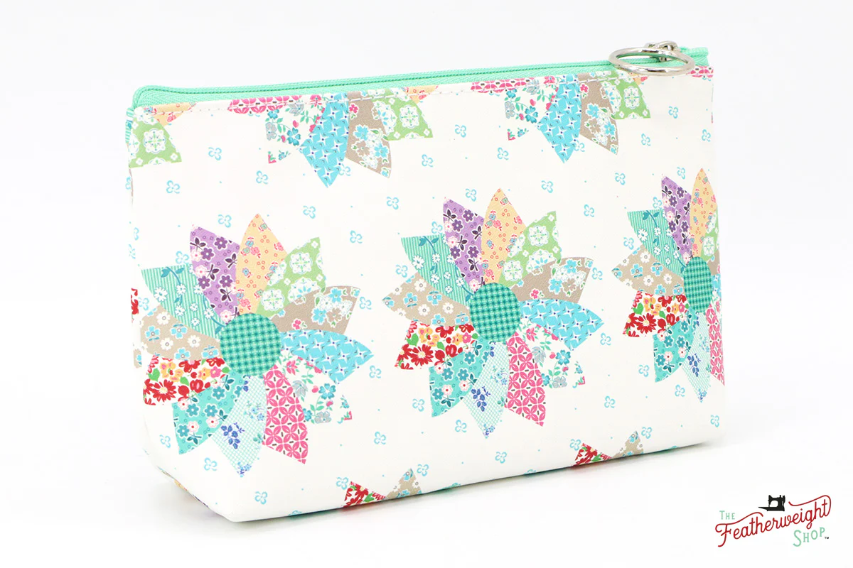 Bag, Bee Vintage Quilters Vinyl Zipper by Lori Holt - Image 4
