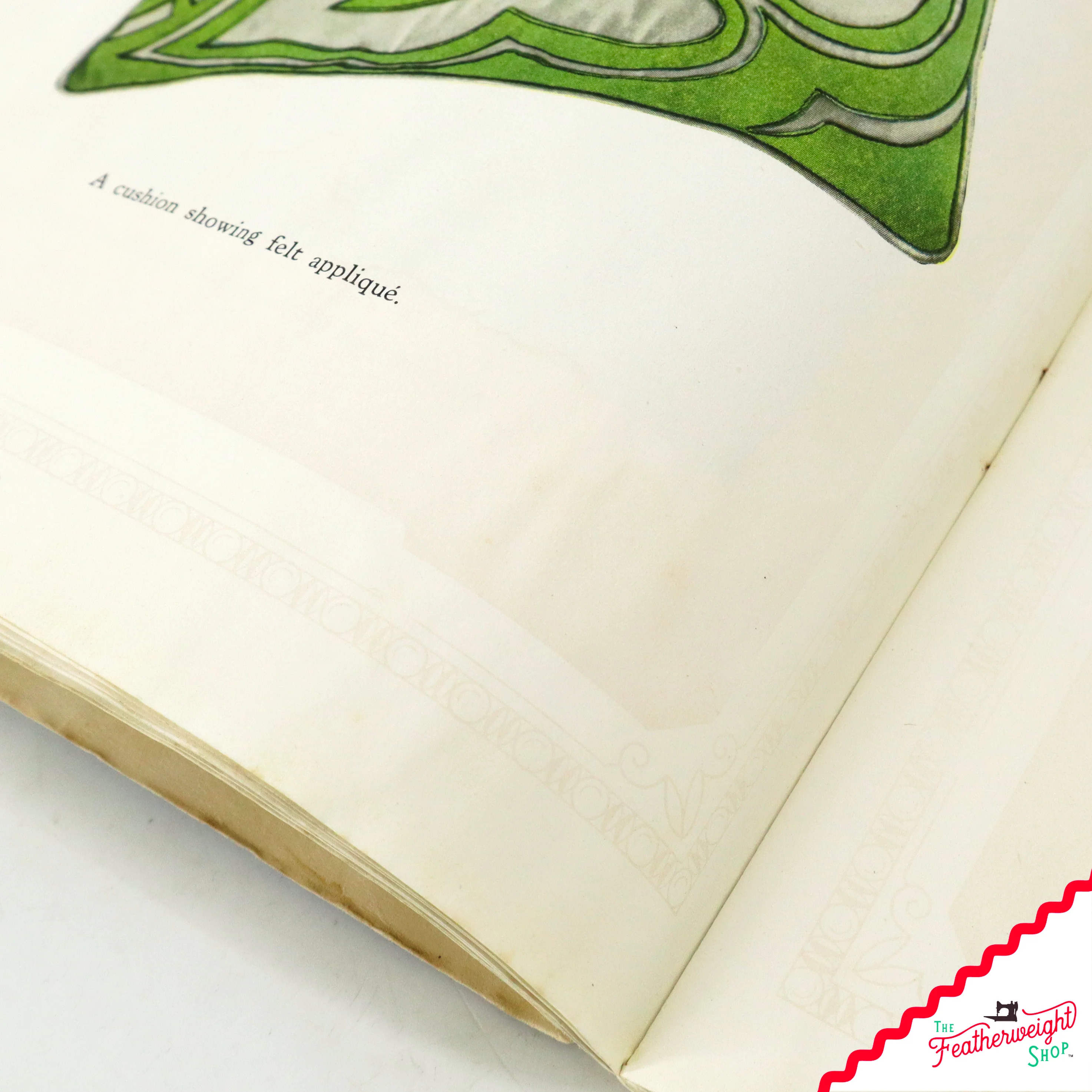 Book, Singer Machine Embroidery - Dorothy Benson - Image 2