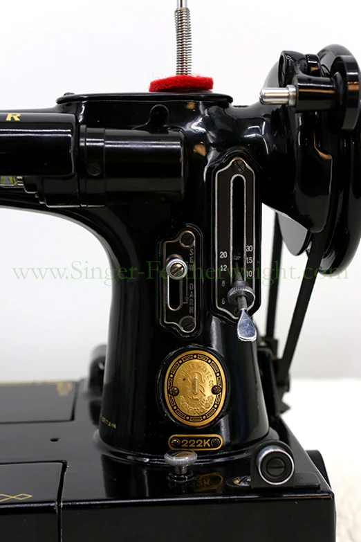 Singer Featherweight 222K Sewing Machine EL682*** - Image 21
