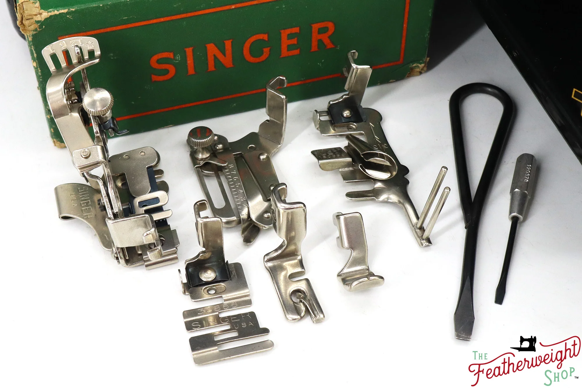 Featherweight 221 Sewing Machine, AM6880** - 1957 - Image 17