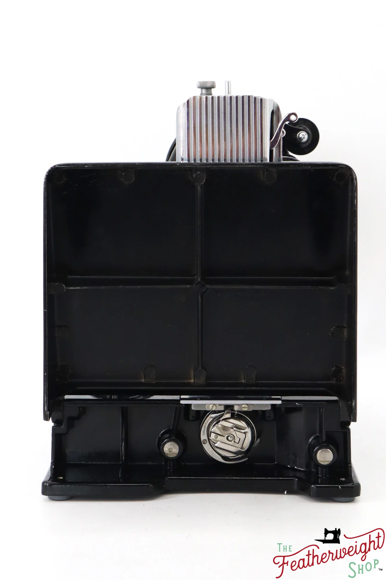 Featherweight 221 Sewing Machine, AM6880** - 1957 - Image 4