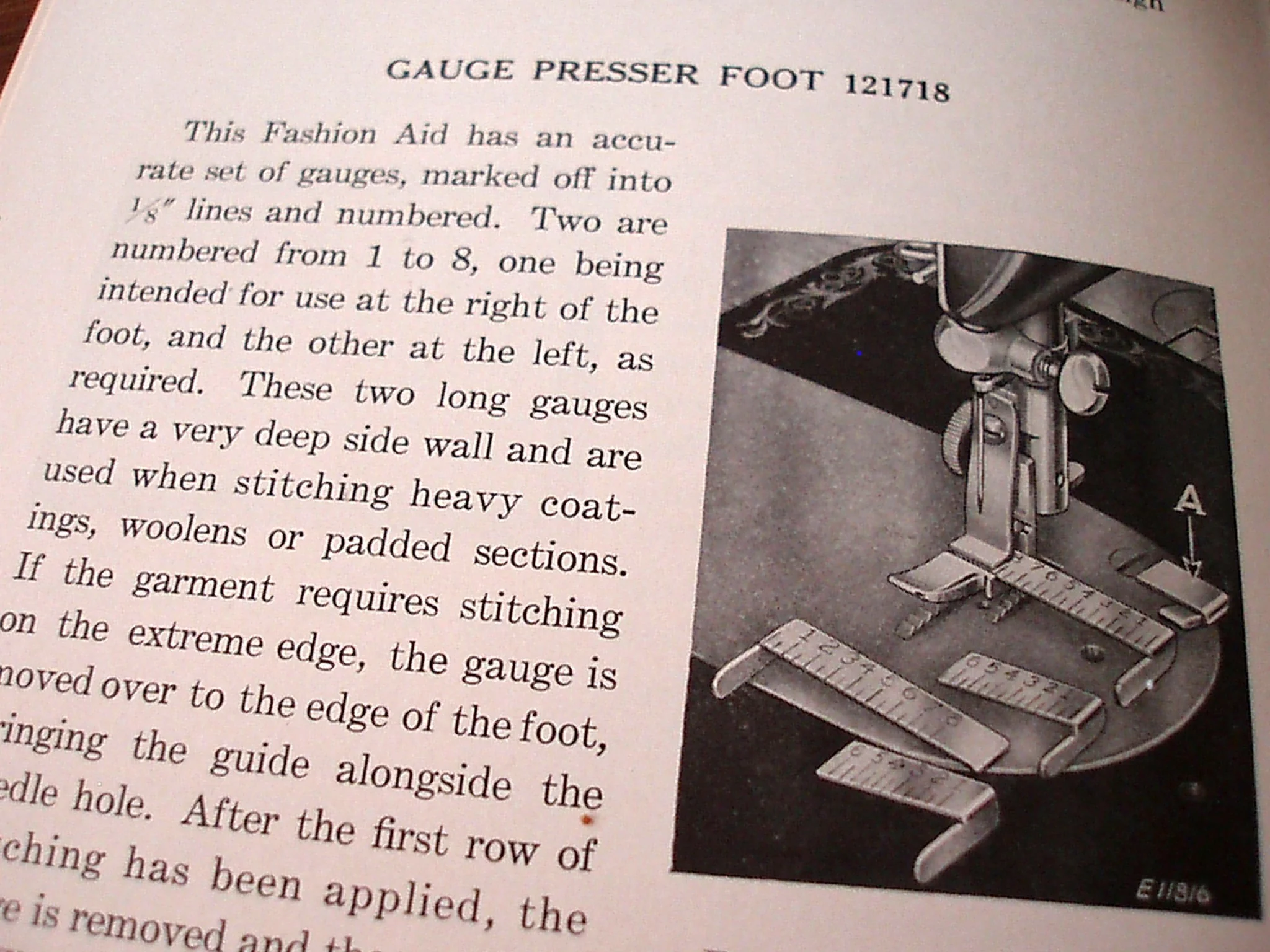 Gauge Presser Foot Attachment Set, Singer (Vintage Original) - SLANT SHANK - Image 4