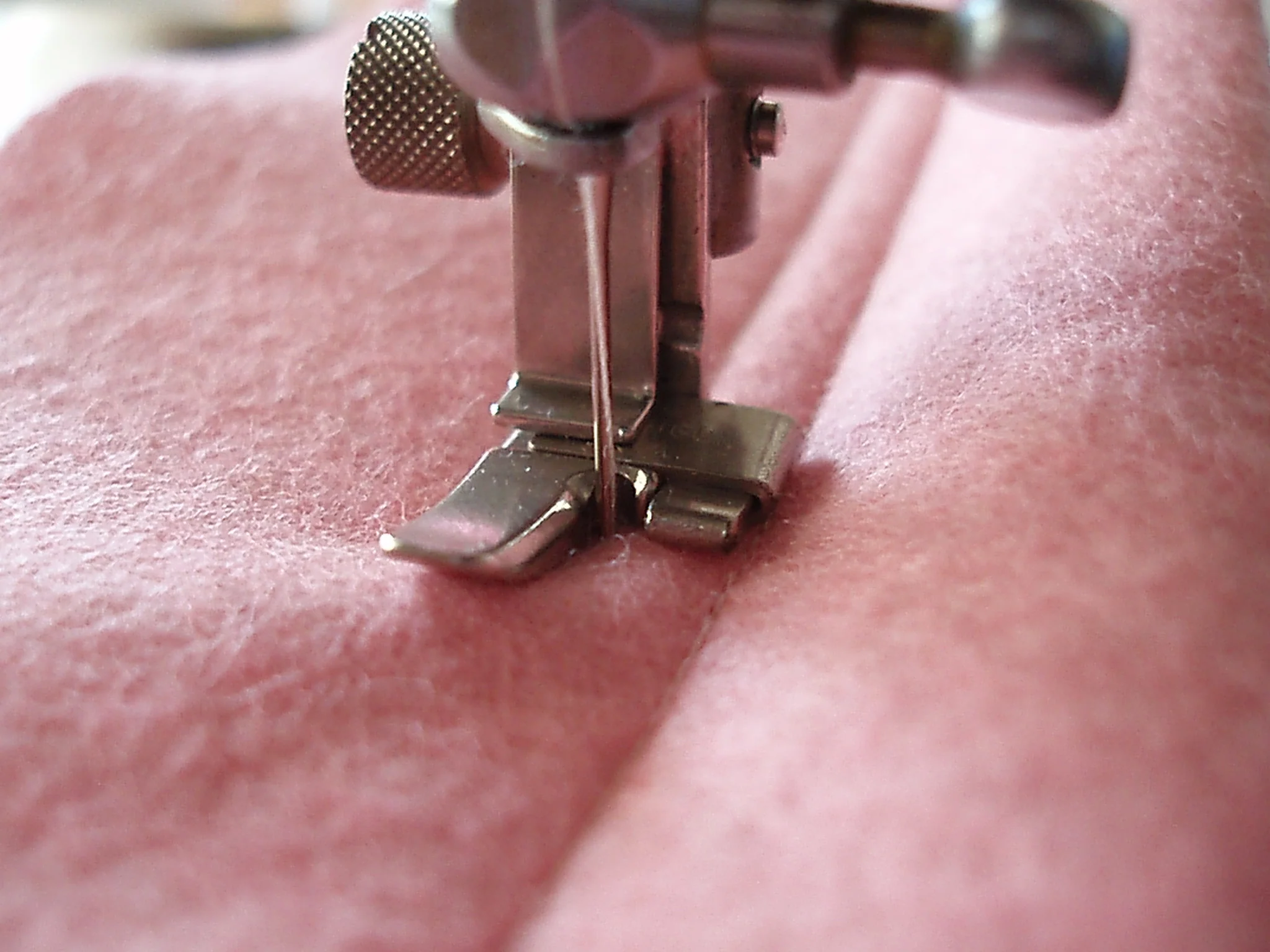 Gauge Presser Foot Attachment Set, Singer (Vintage Original) - SLANT SHANK - Image 6