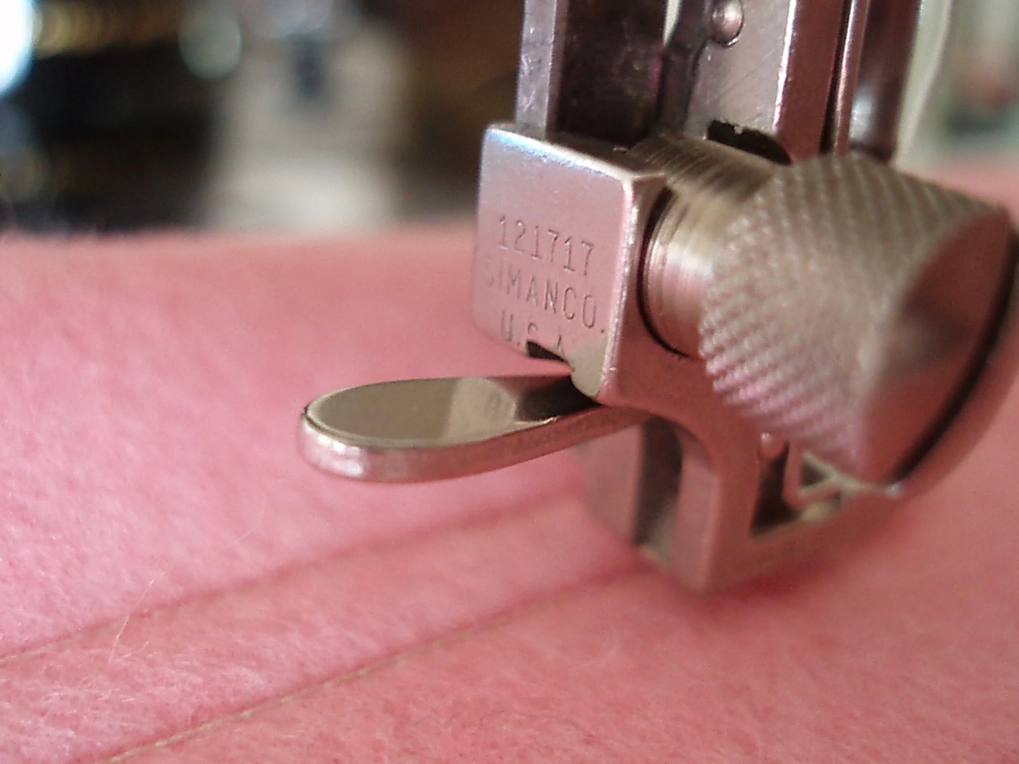 Gauge Presser Foot Attachment Set, Singer (Vintage Original) - SLANT SHANK - Image 7