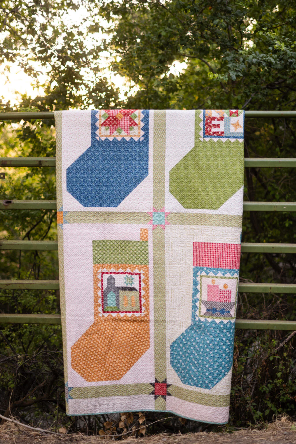 PATTERN, Poinsettia Christmas Stocking Quilt Seeds ~  No. 2 Block by Lori Holt - Image 6