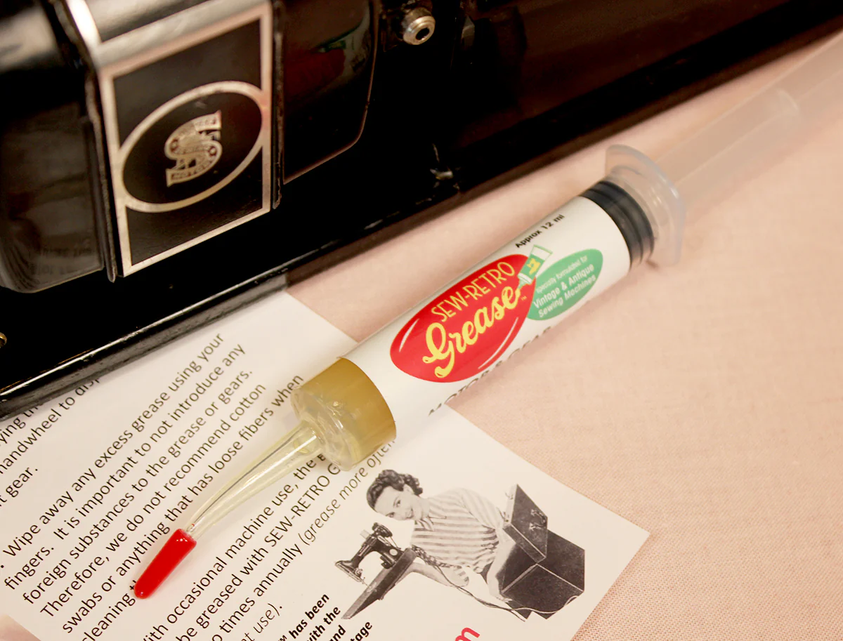 SEW-RETRO Grease, Motor & Gear Lubricant for Vintage and Antique Sewing Machines - Image 3