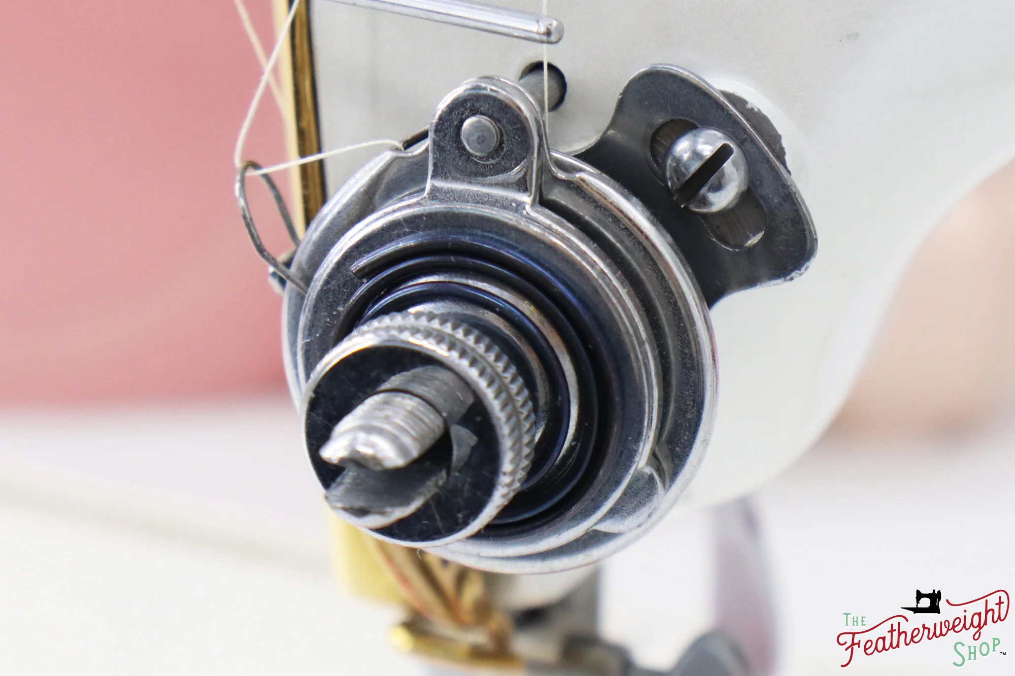 Singer Featherweight 221, AD883*** - Fully Restored in Cloud, Gold-Plated! - Image 20
