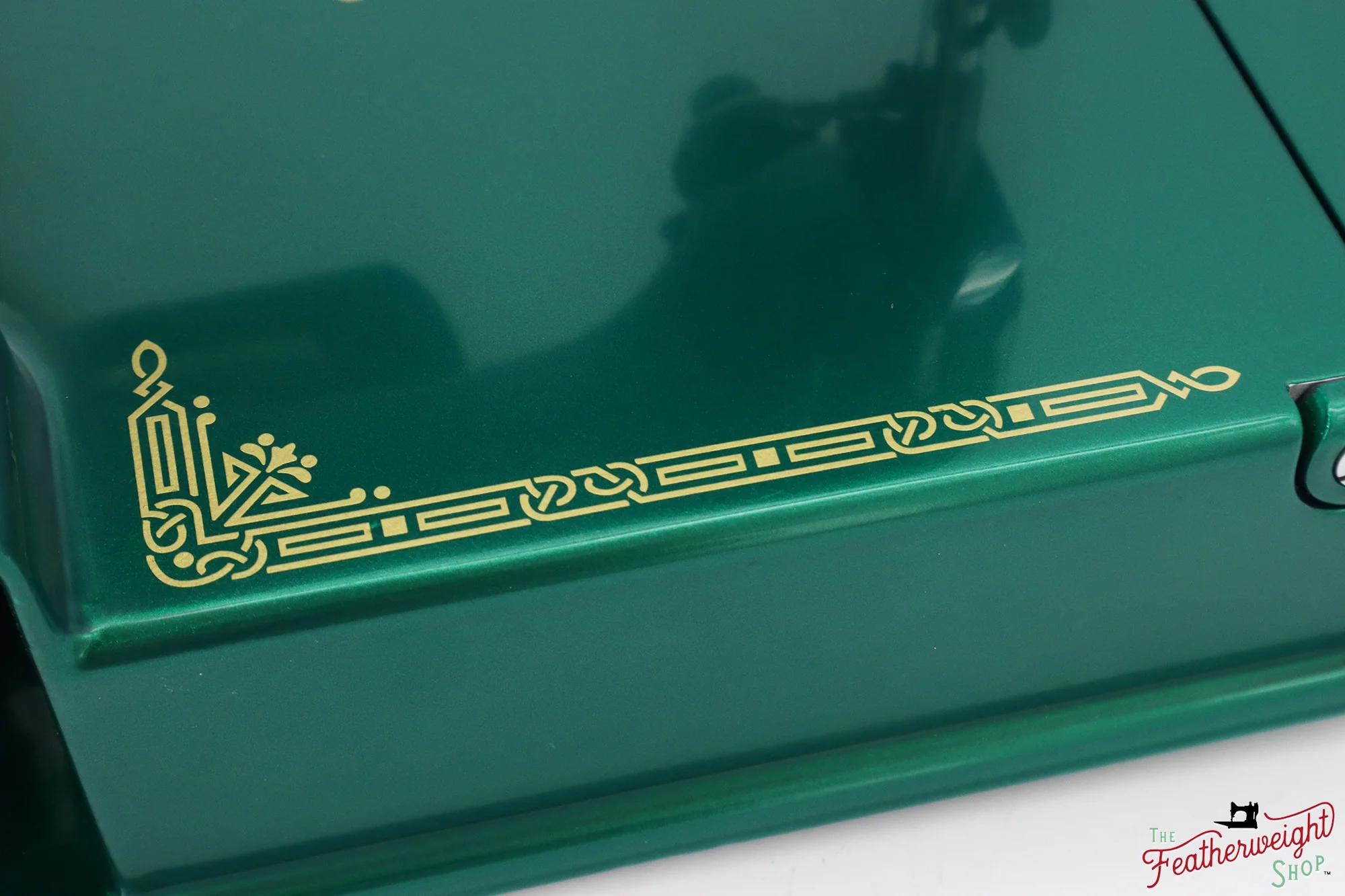 Singer Featherweight 221, AE055*** - Fully Restored in Emerald Green - Image 13