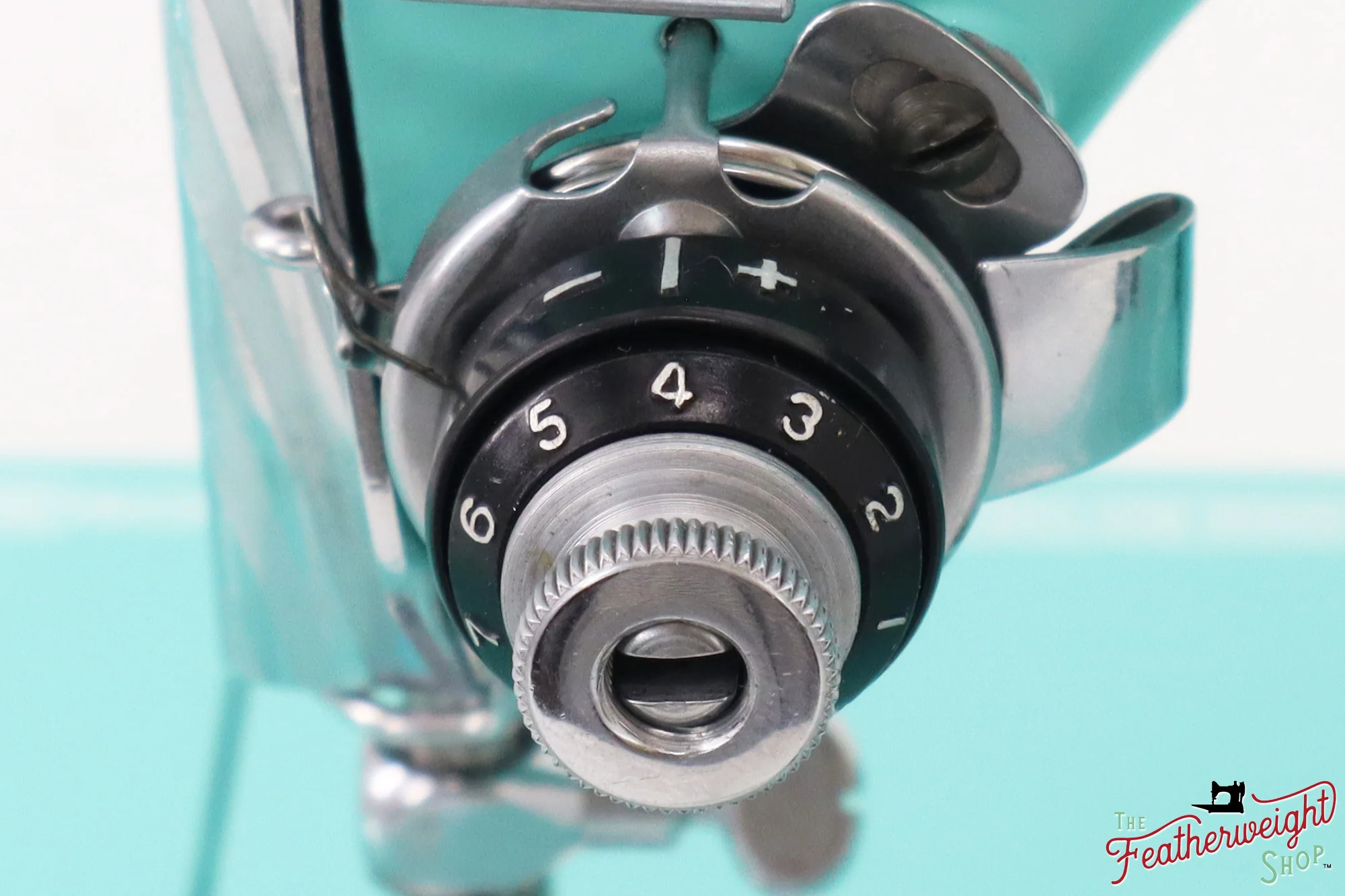 Singer Featherweight 221, AH431*** - Fully Restored in Tiffany Blue - Image 17