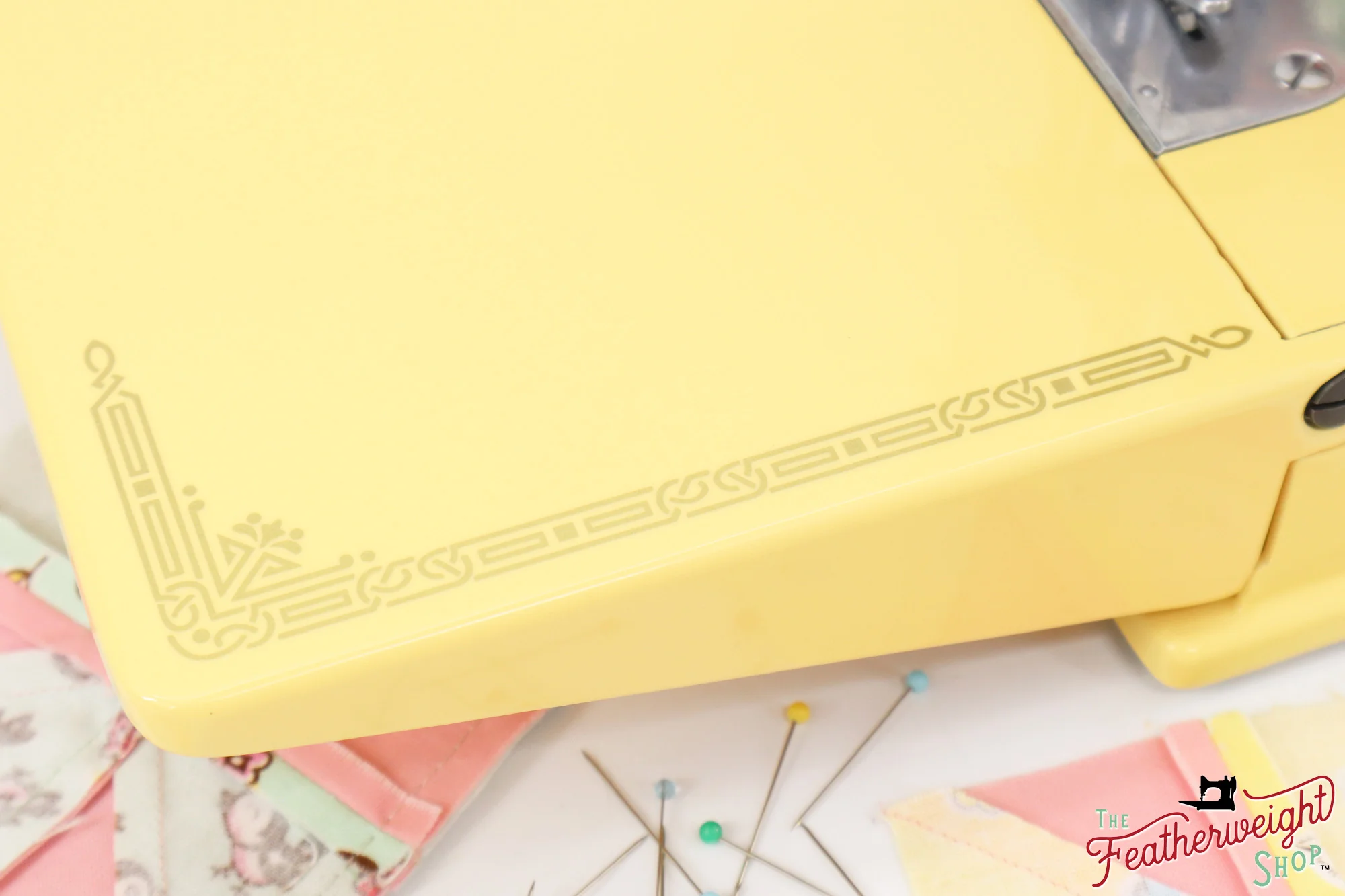 Singer Featherweight 221, AH6642** - Fully Restored in Happy Yellow - Image 10