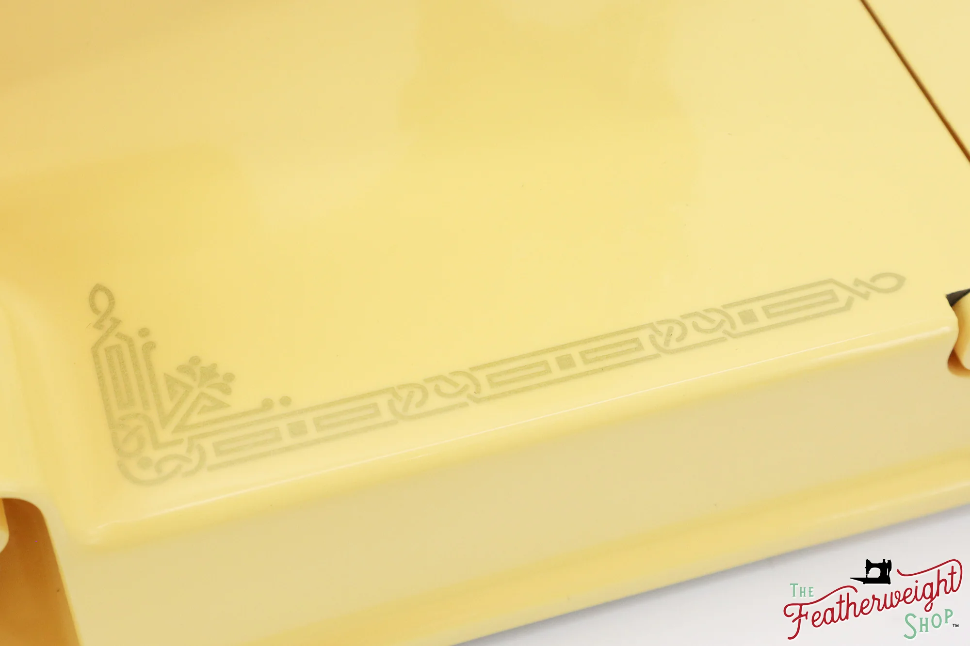 Singer Featherweight 221, AH6642** - Fully Restored in Happy Yellow - Image 11