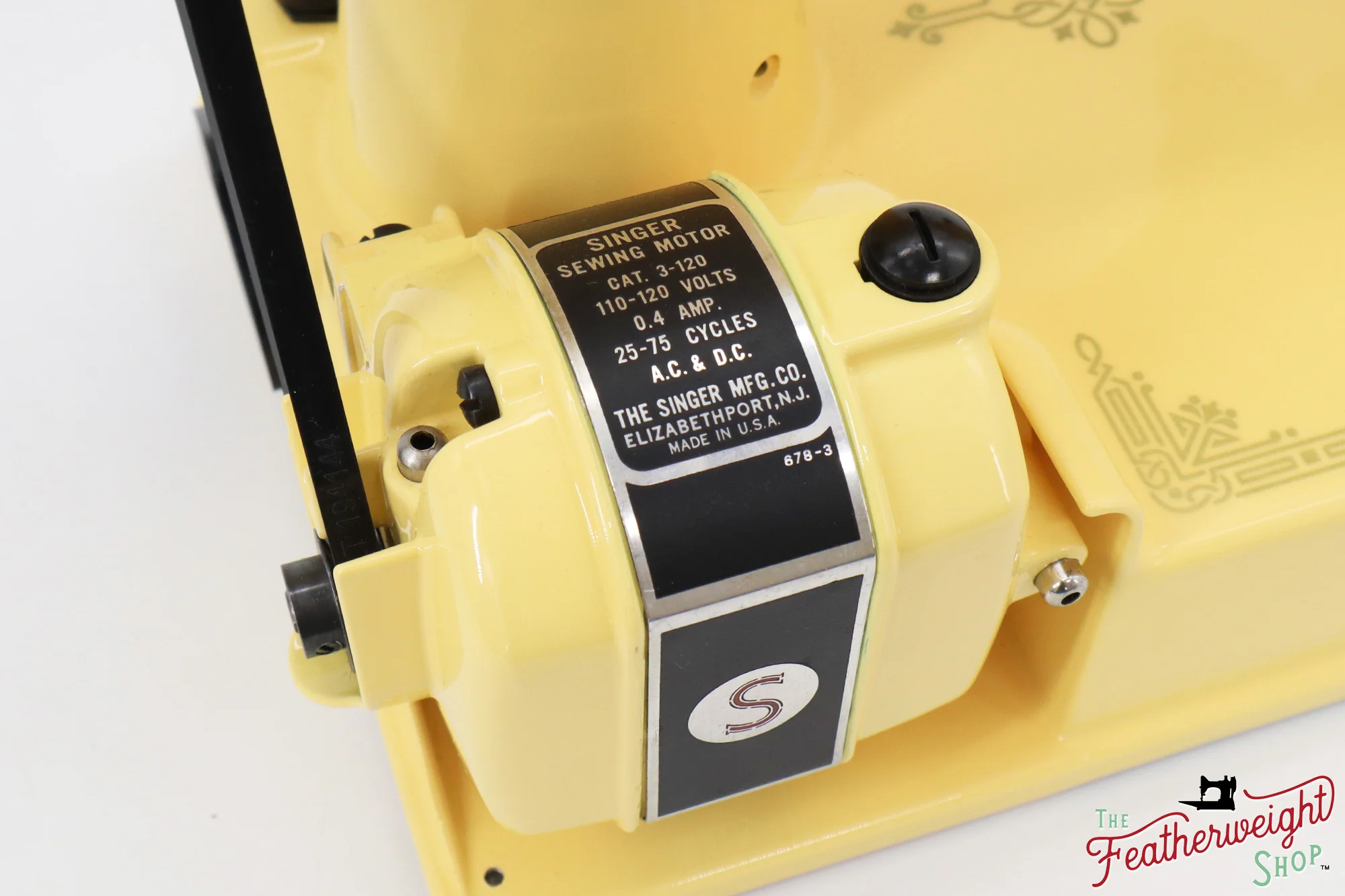 Singer Featherweight 221, AH6642** - Fully Restored in Happy Yellow - Image 15