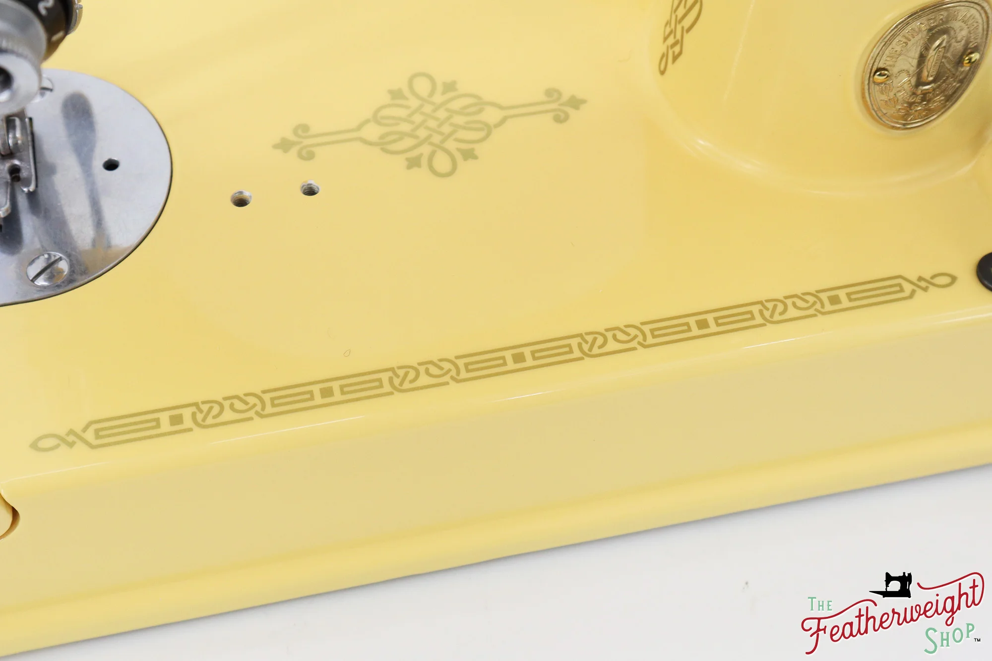 Singer Featherweight 221, AH6642** - Fully Restored in Happy Yellow - Image 9