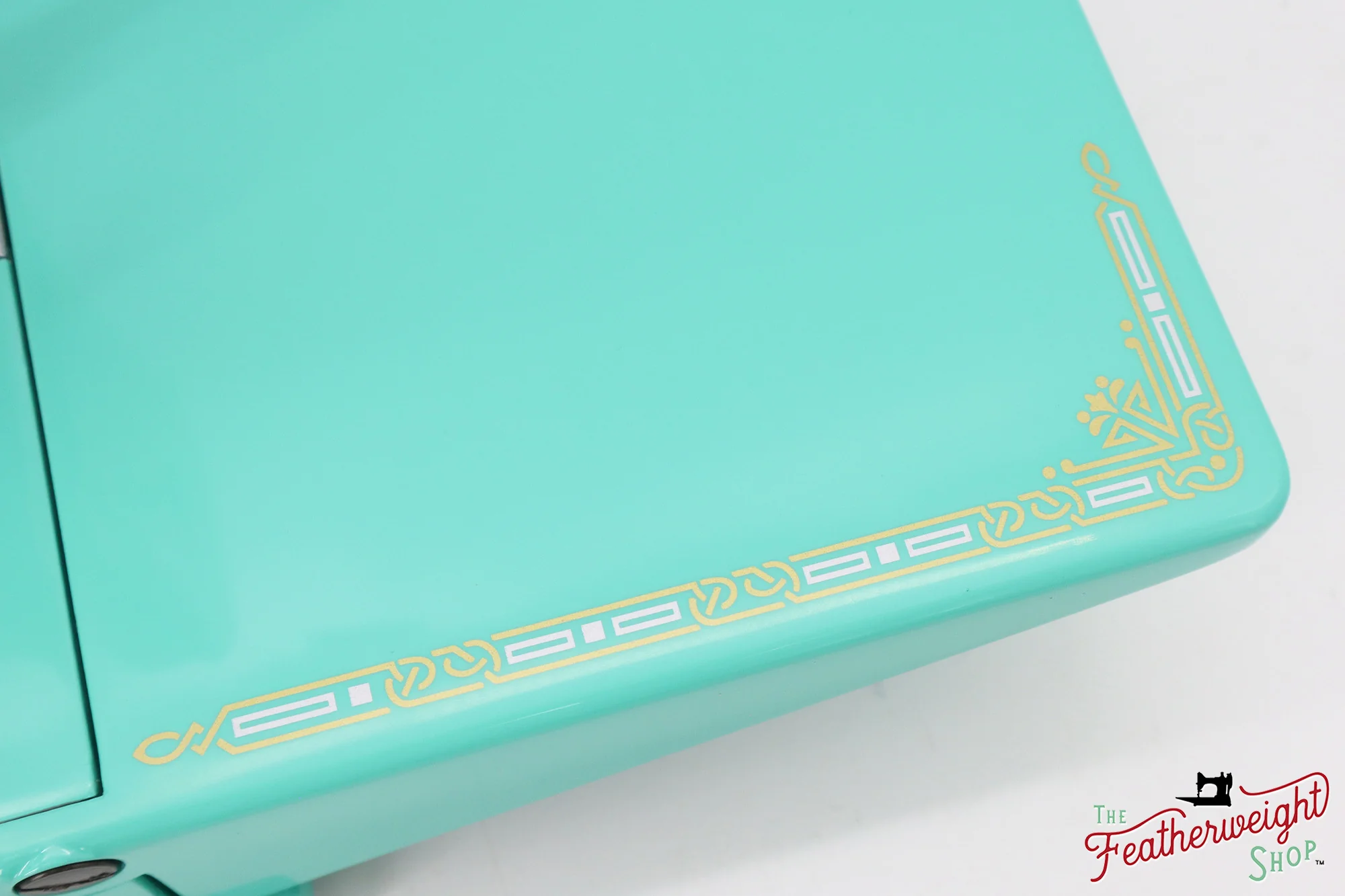 Singer Featherweight 221, AJ587*** - Fully Restored in Caribbean Sea Green - Image 10