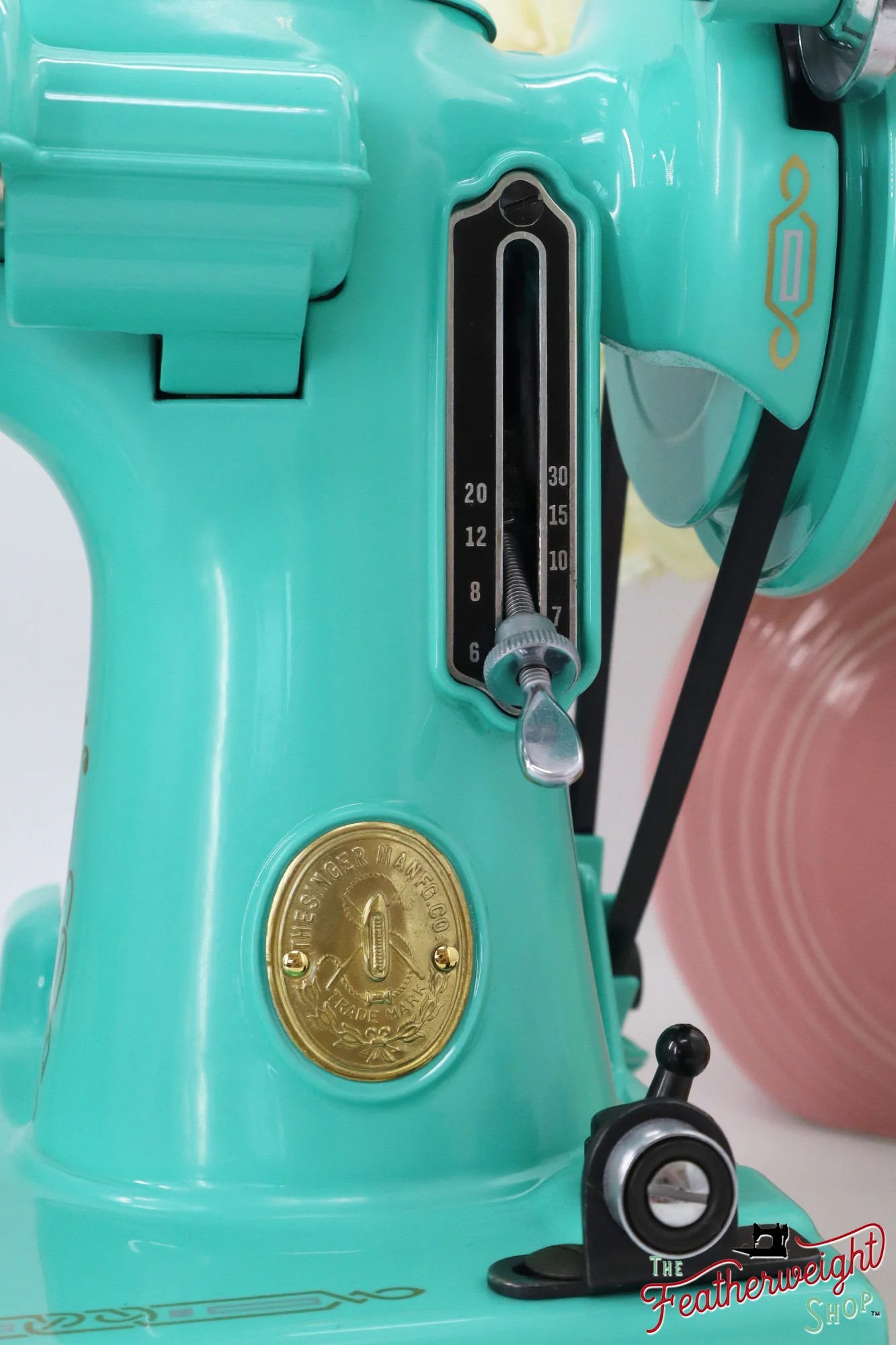 Singer Featherweight 221, AJ587*** - Fully Restored in Caribbean Sea Green - Image 15