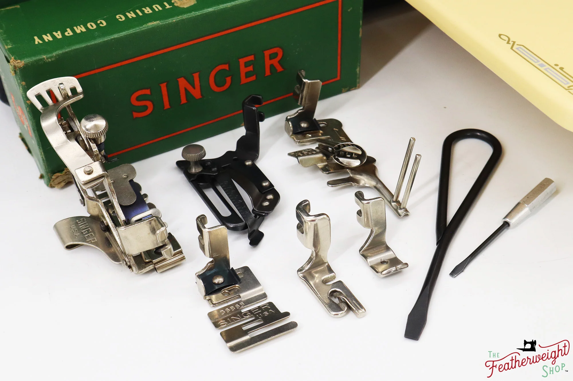 Singer Featherweight 221, AK578*** - Fully Restored in Happy Yellow - Image 17