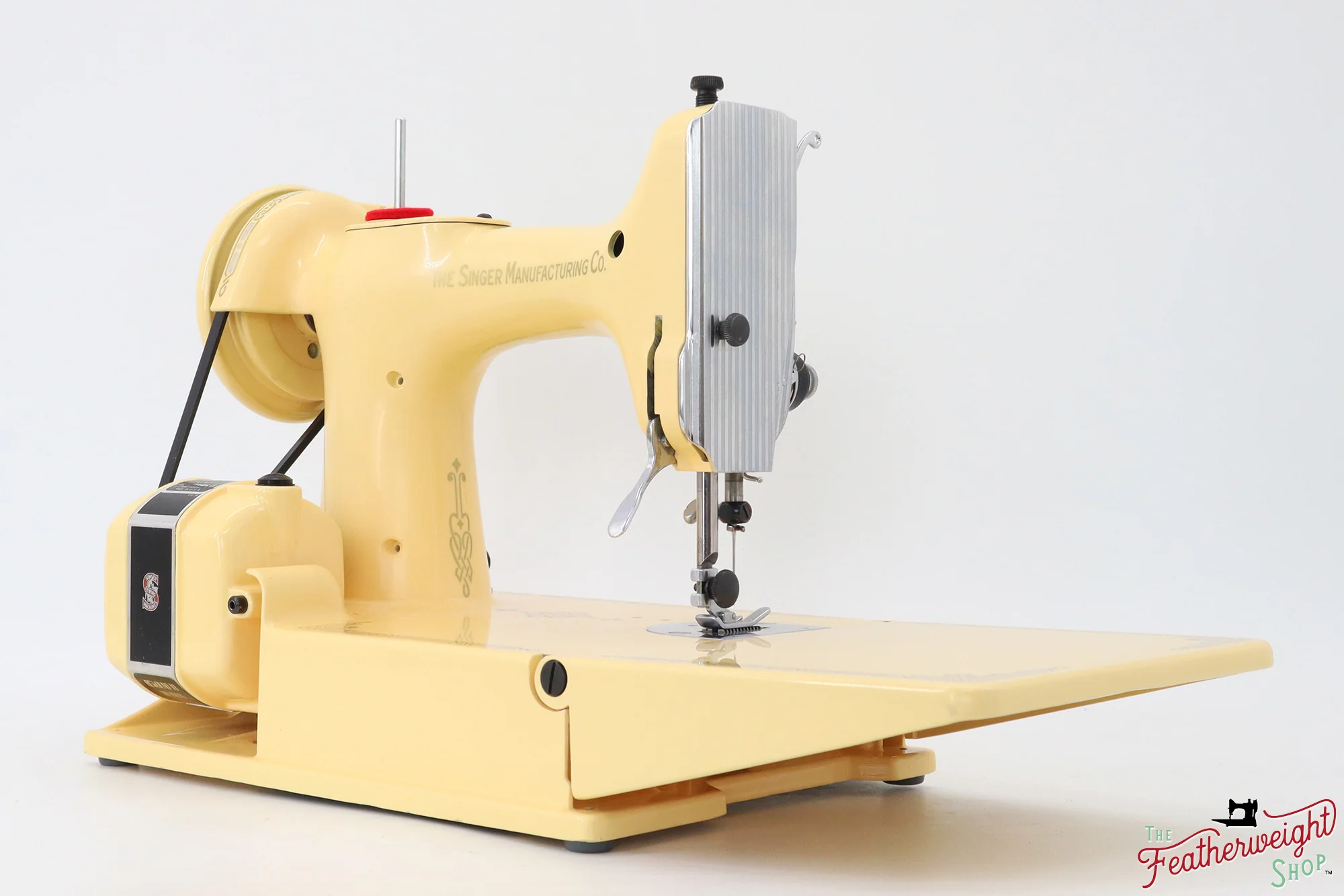 Singer Featherweight 221, AK578*** - Fully Restored in Happy Yellow - Image 7