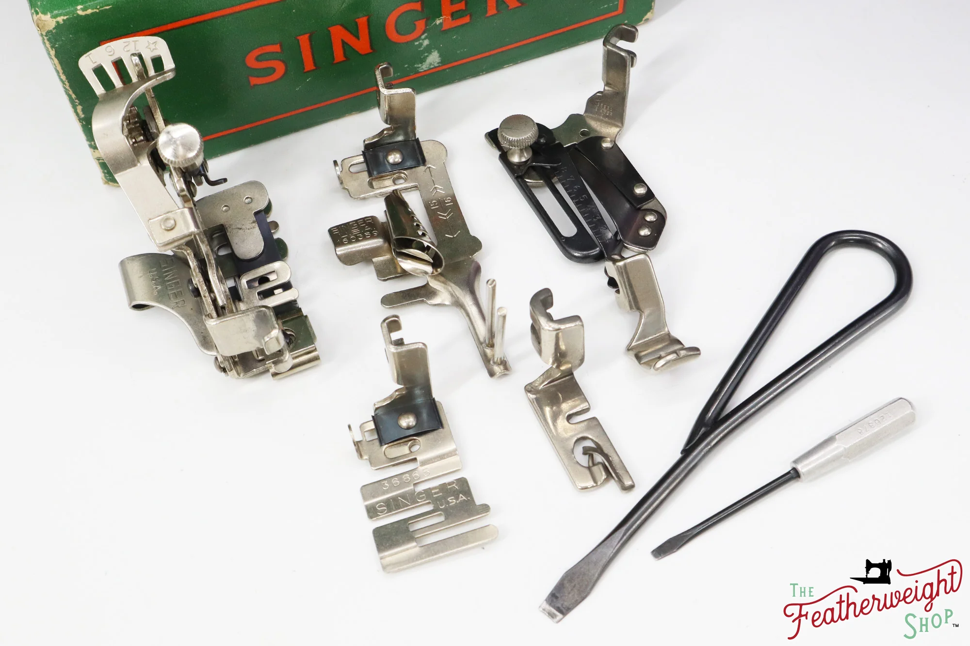 Singer Featherweight 221, AK784*** - Fully Restored in Wisteria - Image 16