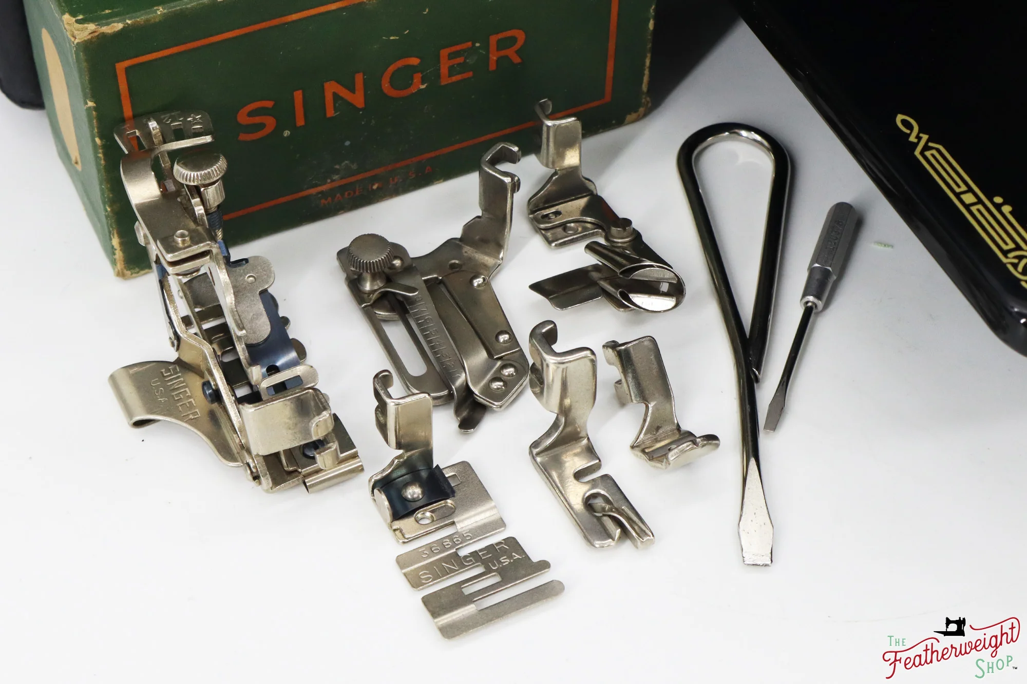 Singer Featherweight 221, "First-Run" 1933 AD5477** - Fully Restored in Gloss Black - Image 18