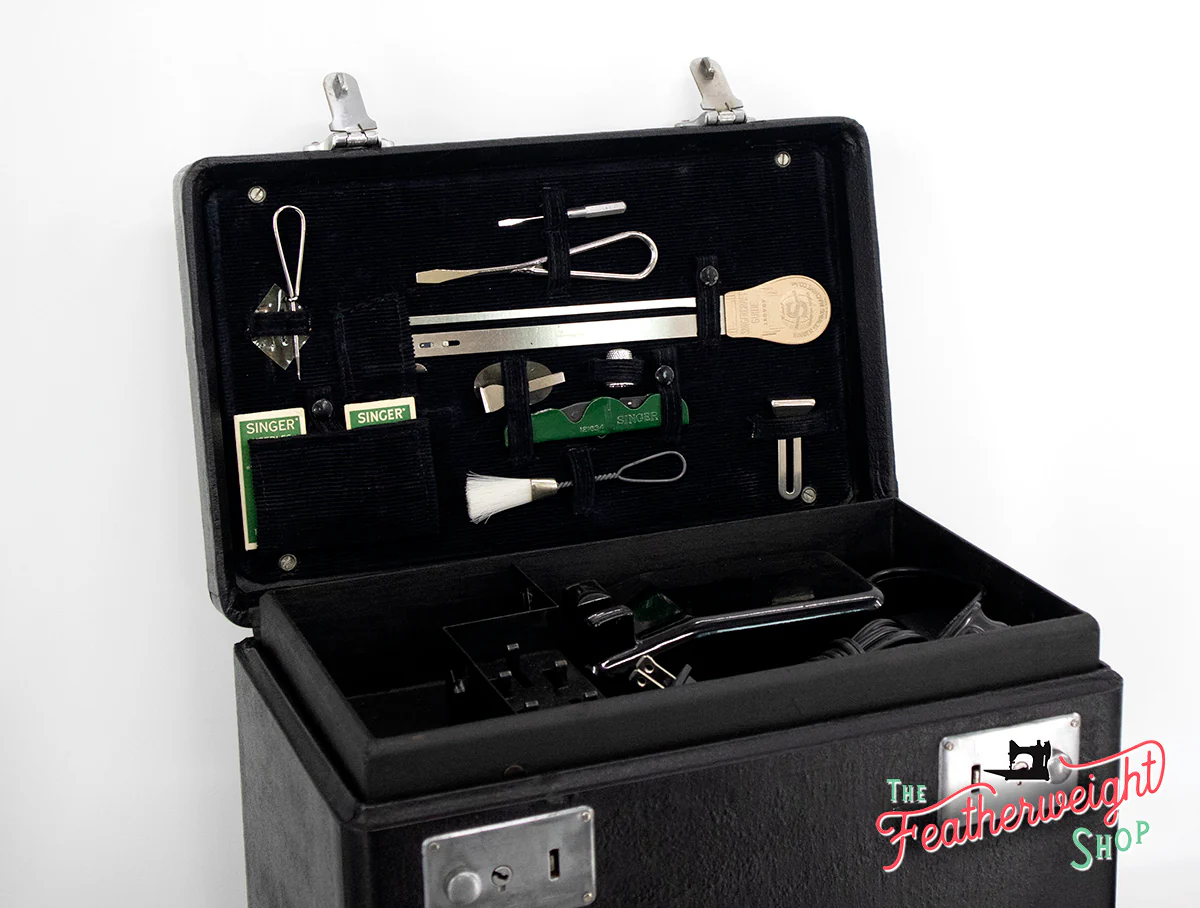 Singer Featherweight 221 Sewing Machine, AF391*** - Corduroy Insert - RARE - Image 2