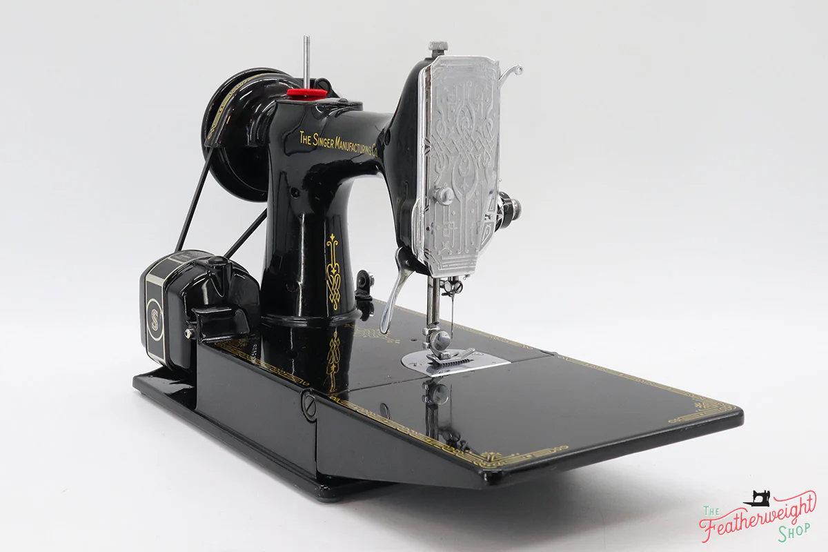 Singer Featherweight 221 Sewing Machine, AF760*** - Corduroy Insert - RARE - Image 7