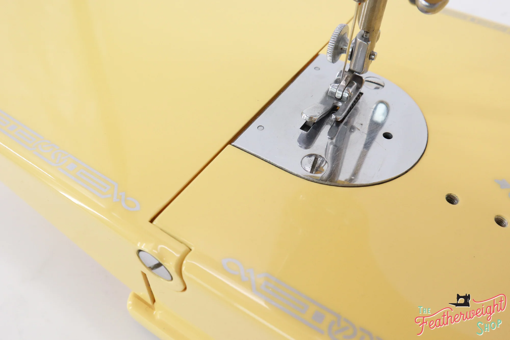 Singer Featherweight 221 Sewing Machine AG013*** - Fully Restored in Happy Yellow - Image 10