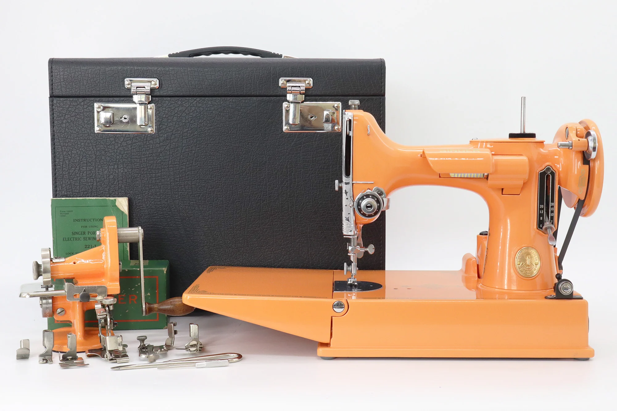 Singer Featherweight 221 Sewing Machine AG696*** - Fully Restored in Happy Orange - Image 2
