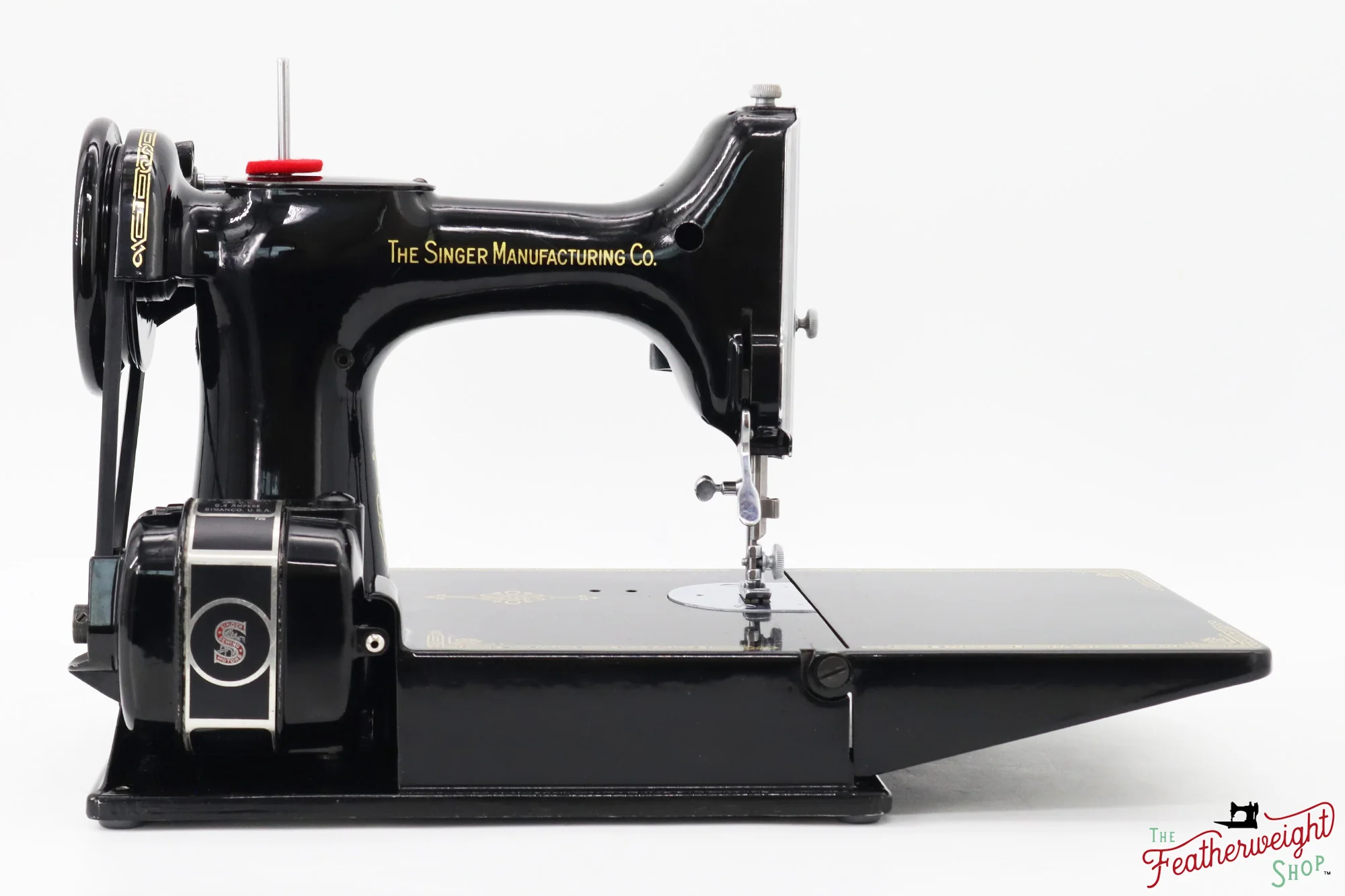 Singer Featherweight 221 Sewing Machine, AH220*** - 1947 - Image 7