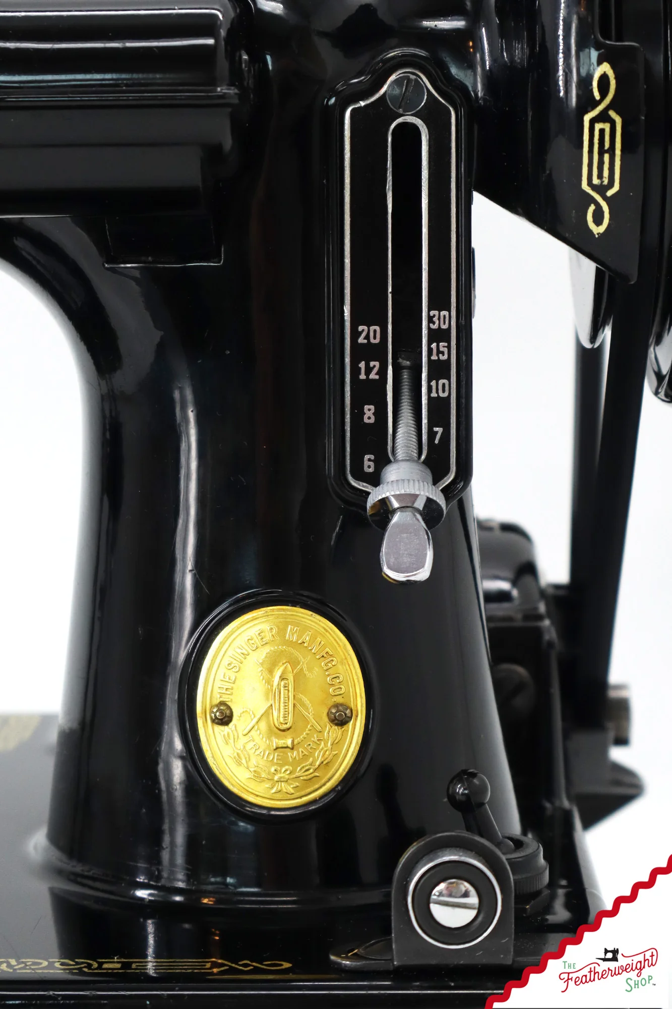 Singer Featherweight 221 Sewing Machine, AH982*** - 1948 - Image 15