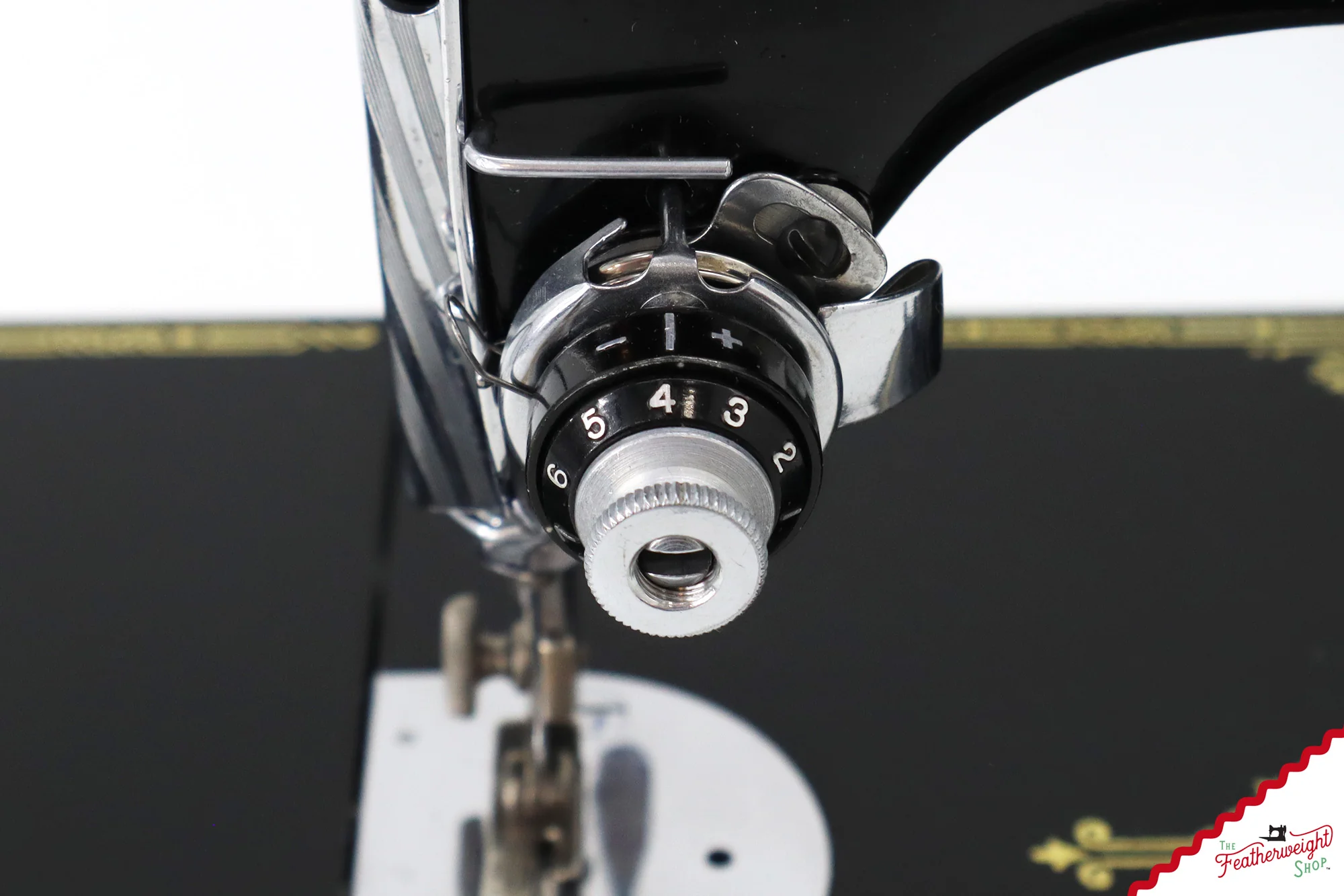 Singer Featherweight 221 Sewing Machine, AH982*** - 1948 - Image 16