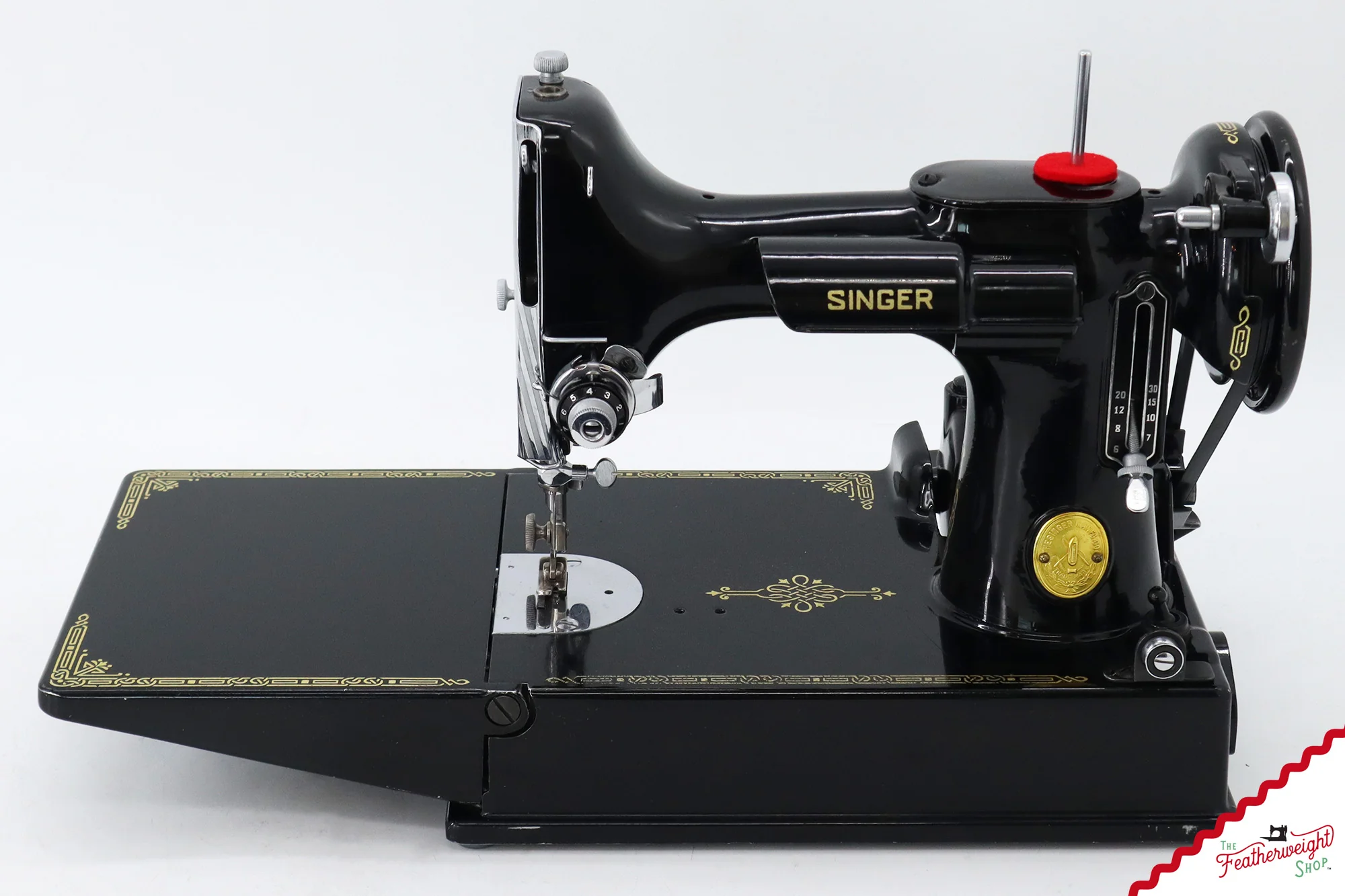 Singer Featherweight 221 Sewing Machine, AH982*** - 1948 - Image 2