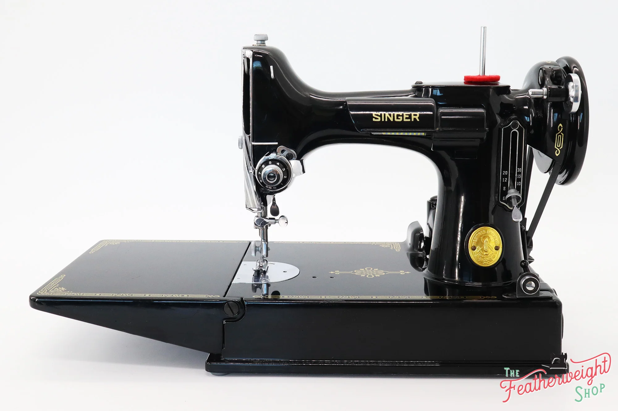 Singer Featherweight 221 Sewing Machine, AH991*** - Image 2