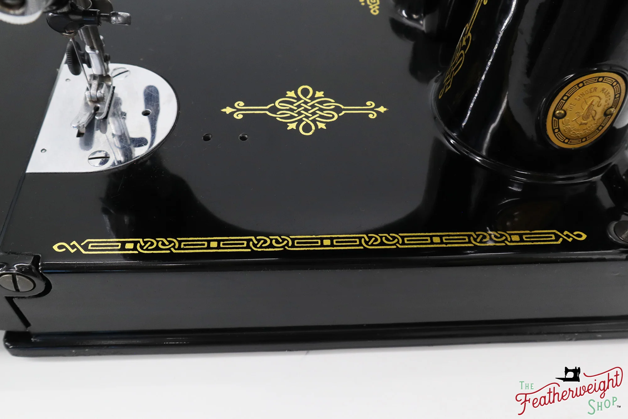 Singer Featherweight 221 Sewing Machine, AK413*** - 1951 - Image 7