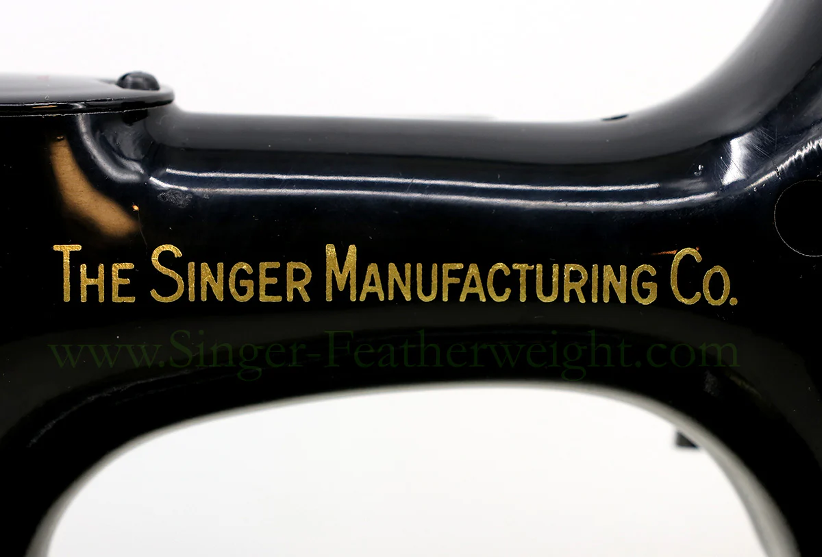 Singer Featherweight 221 Sewing Machine, AK745*** - Image 14