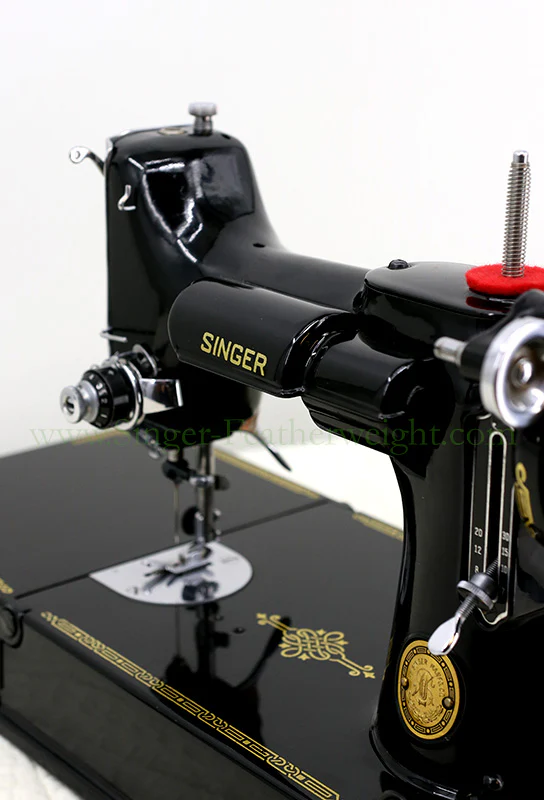 Singer Featherweight 221 Sewing Machine, AK745*** - Image 18