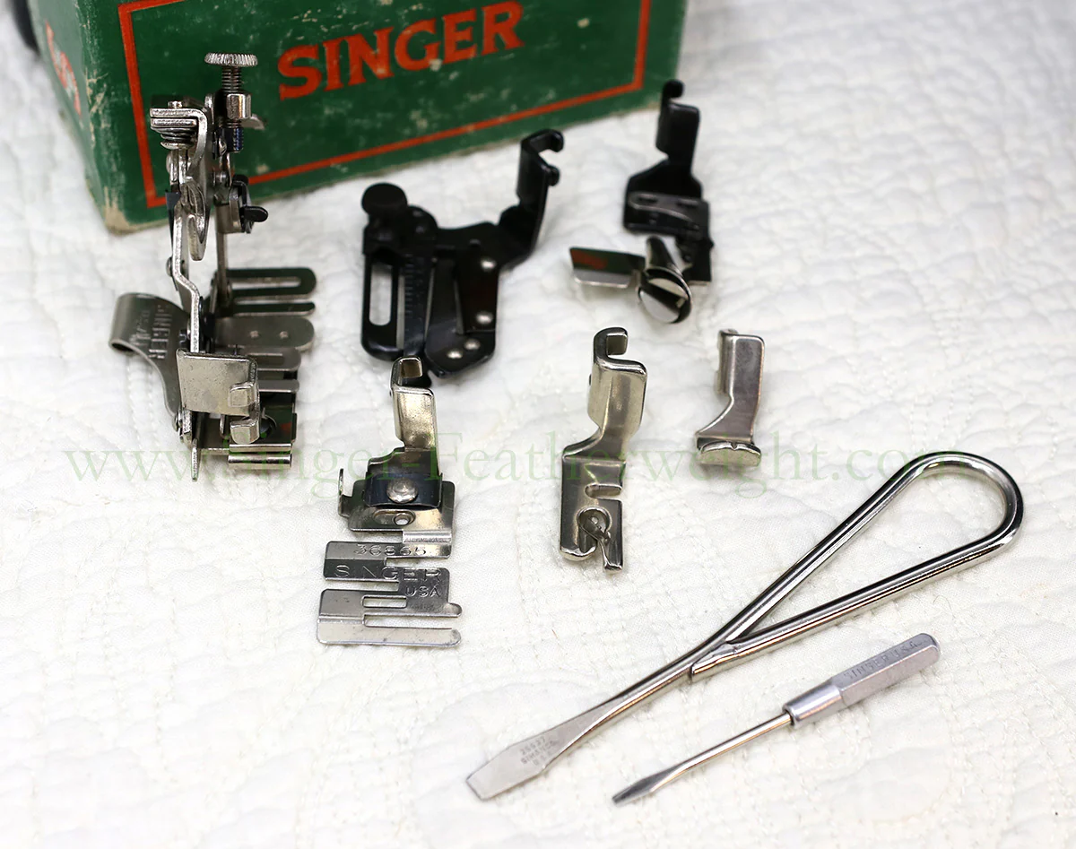 Singer Featherweight 221 Sewing Machine, AK745*** - Image 22