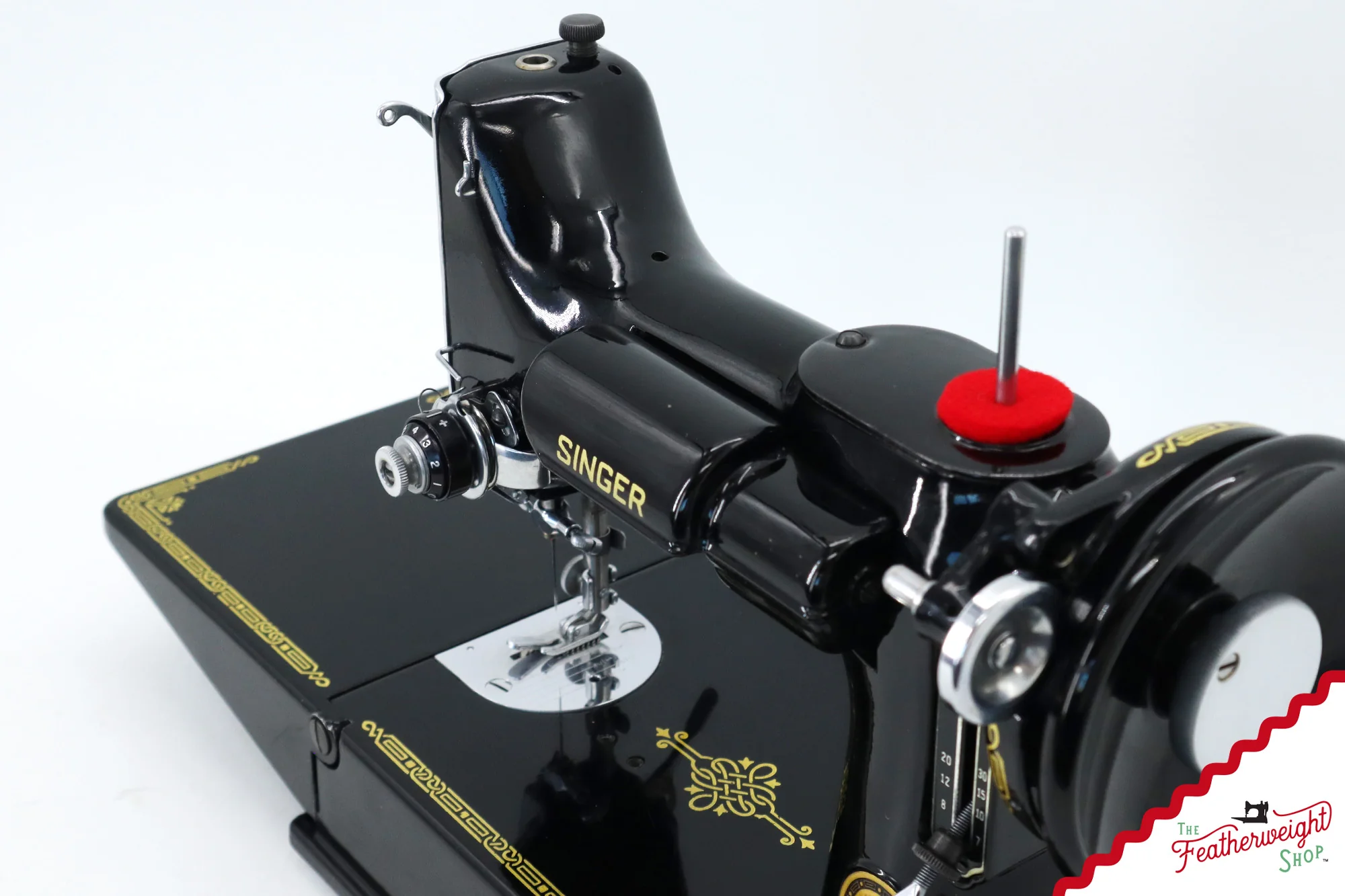 Singer Featherweight 221 Sewing Machine, AL5672** - 1953 - Image 14