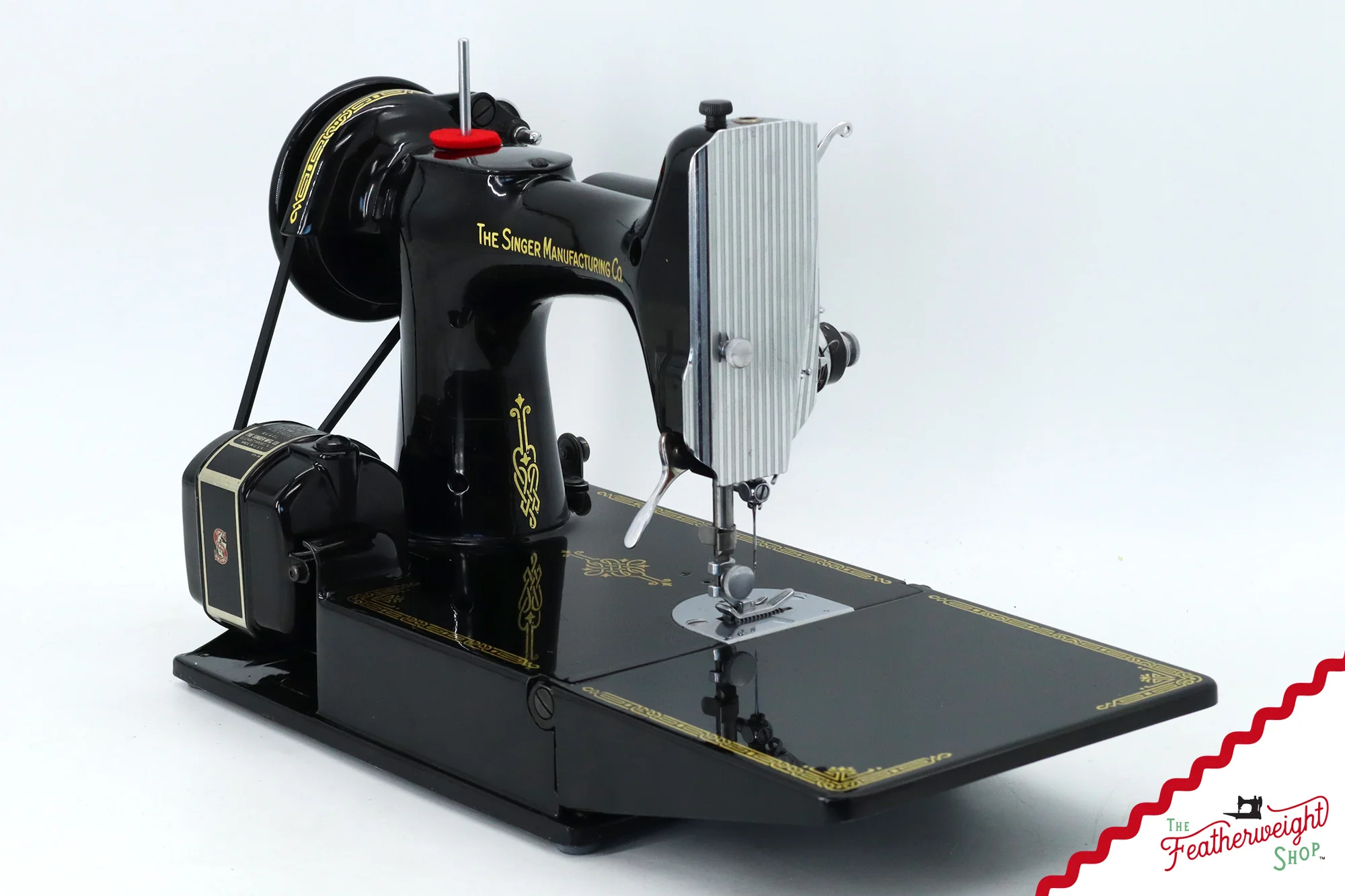 Singer Featherweight 221 Sewing Machine, AL5672** - 1953 - Image 5