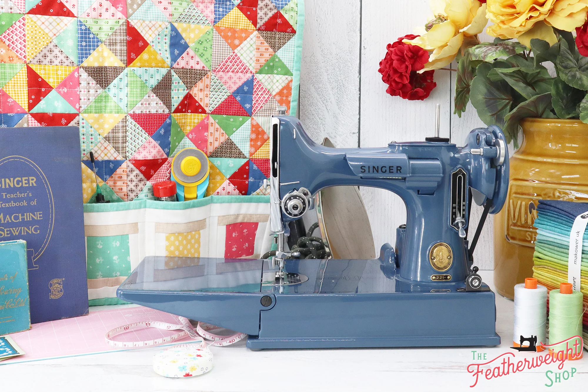 Singer Featherweight 221 Sewing Machine AM153*** - Fully Restored in Denim - Image 3