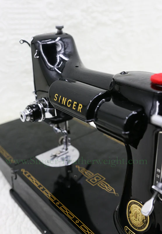 Singer Featherweight 221 Sewing Machine, AM383*** - Image 14