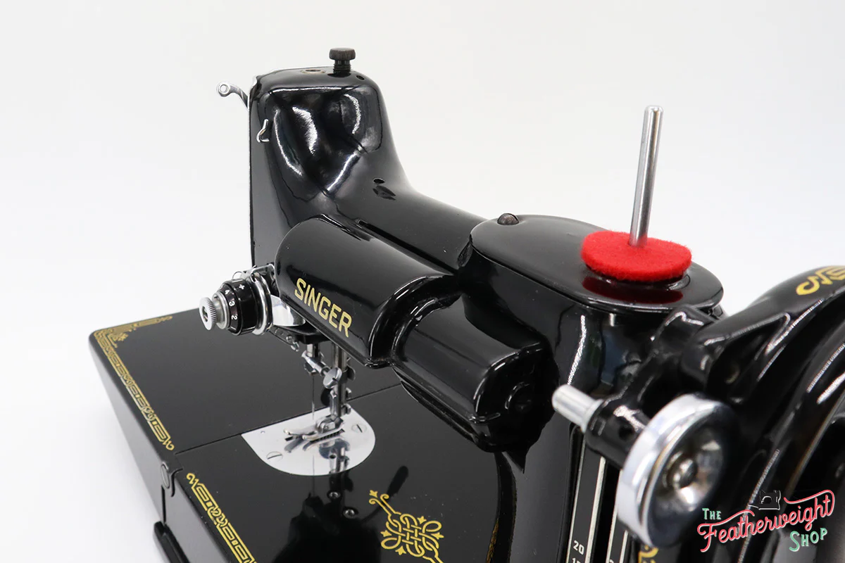 Singer Featherweight 221 Sewing Machine, Centennial: AK094*** - Image 18