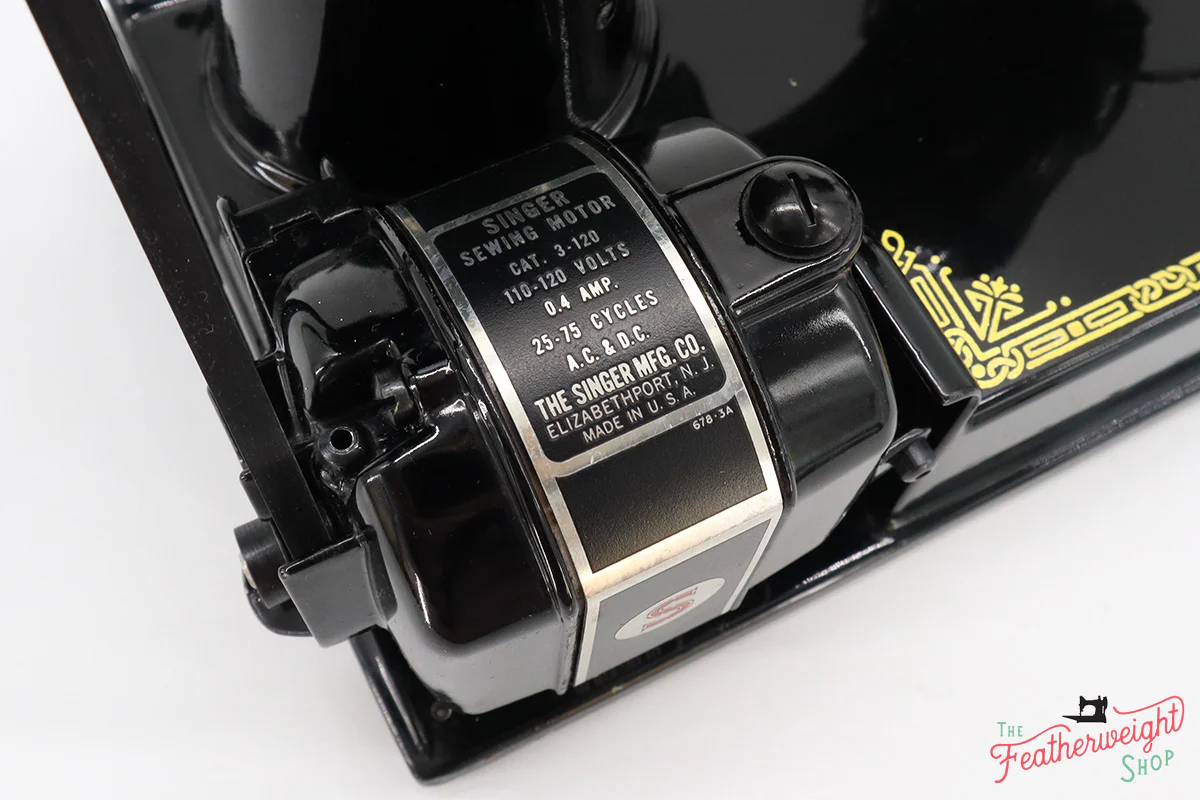 Singer Featherweight 221 Sewing Machine, Centennial: AK094*** - Image 21