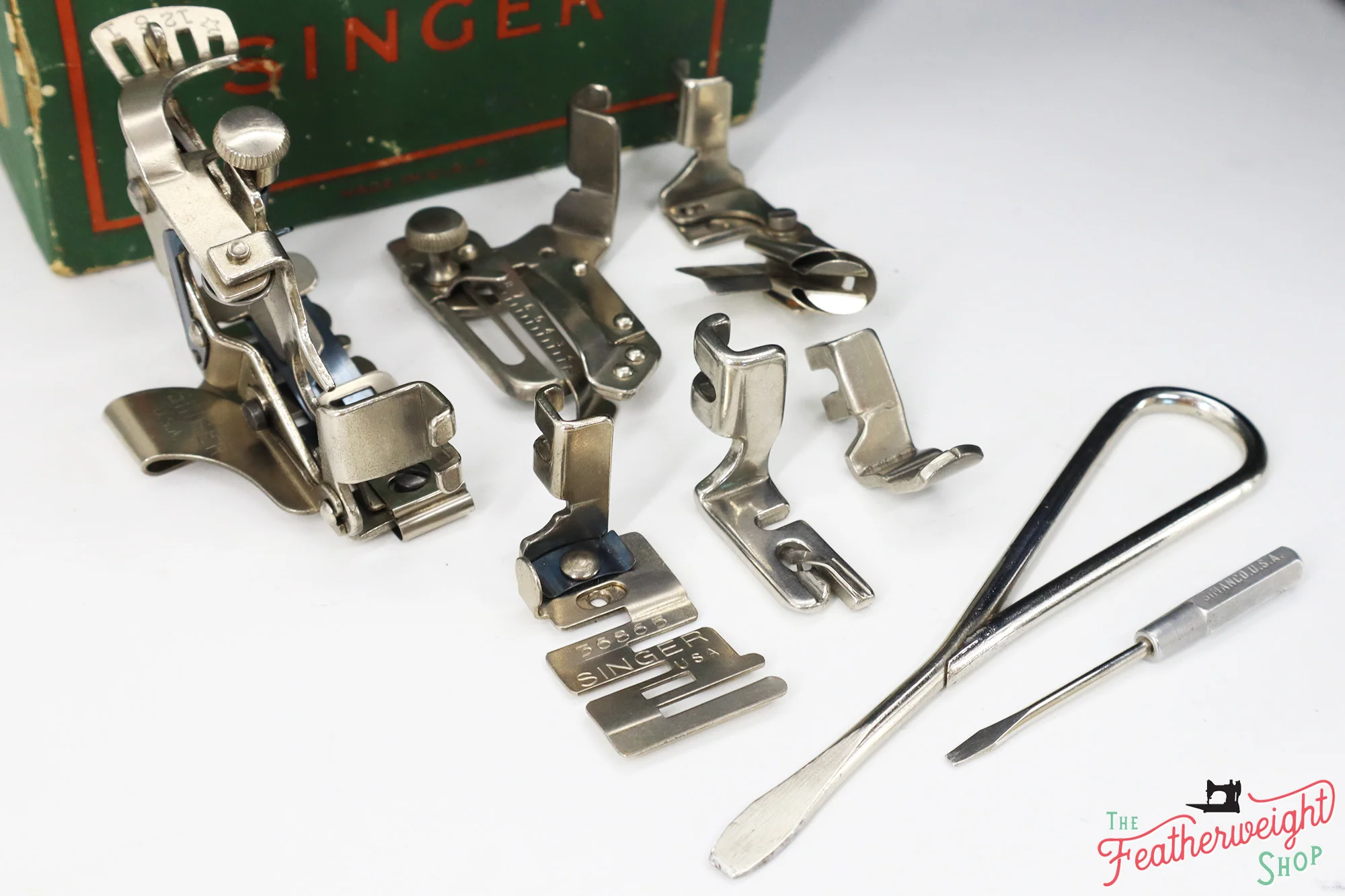 Singer Featherweight 221 Sewing machine, "First-Run" 1933 AD5430** - Fully Restored in Gloss Black - Image 20