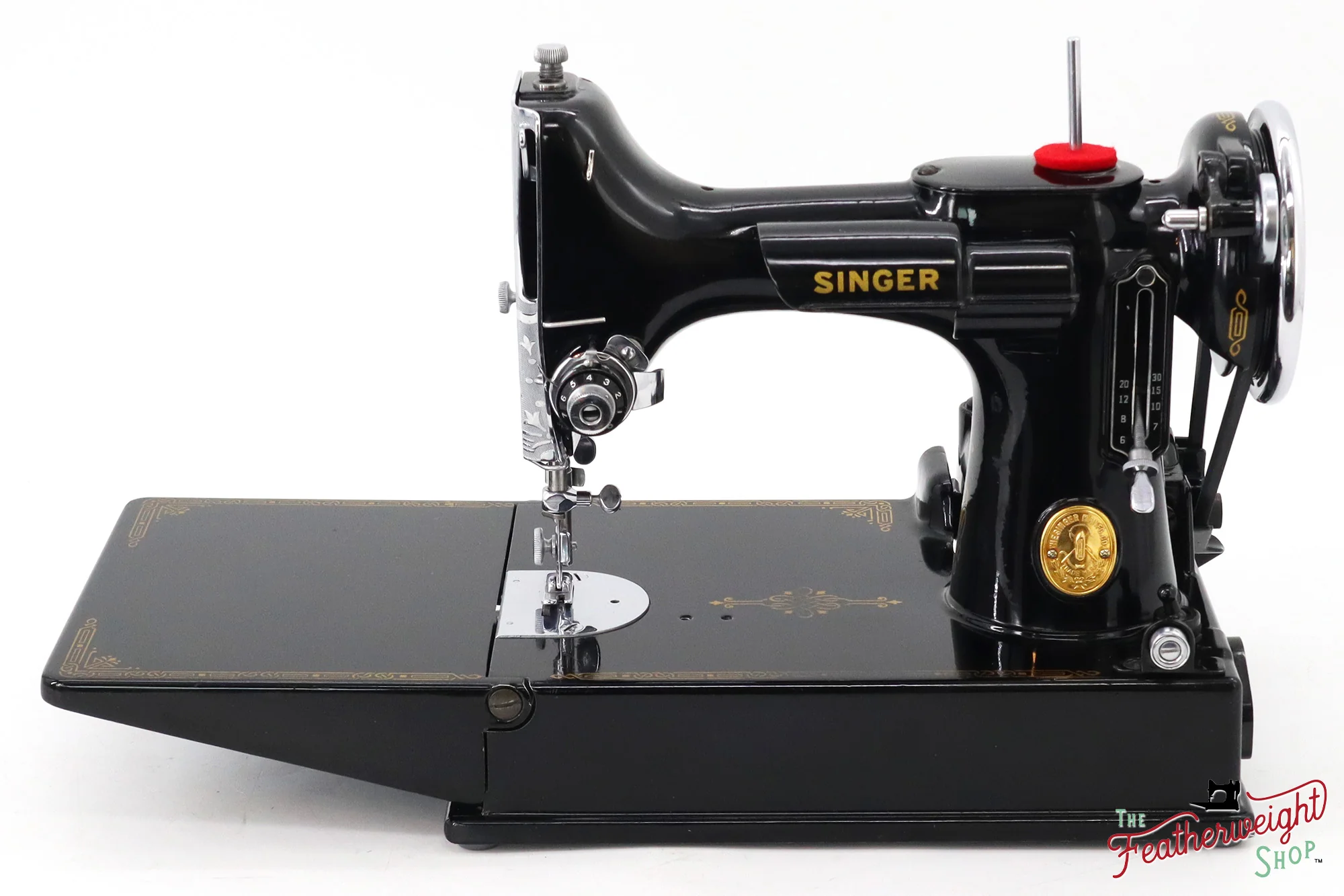 Singer Featherweight 221 Sewing Machine, French / Canada AG697*** - RARE - Image 2