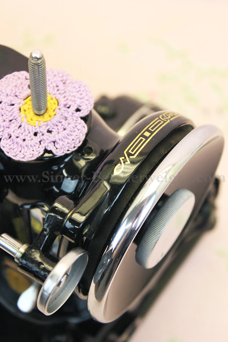 Singer Featherweight 221 Sewing Machine GOLDEN GATE SAN FRANCISCO Edition AF090*** - Image 17