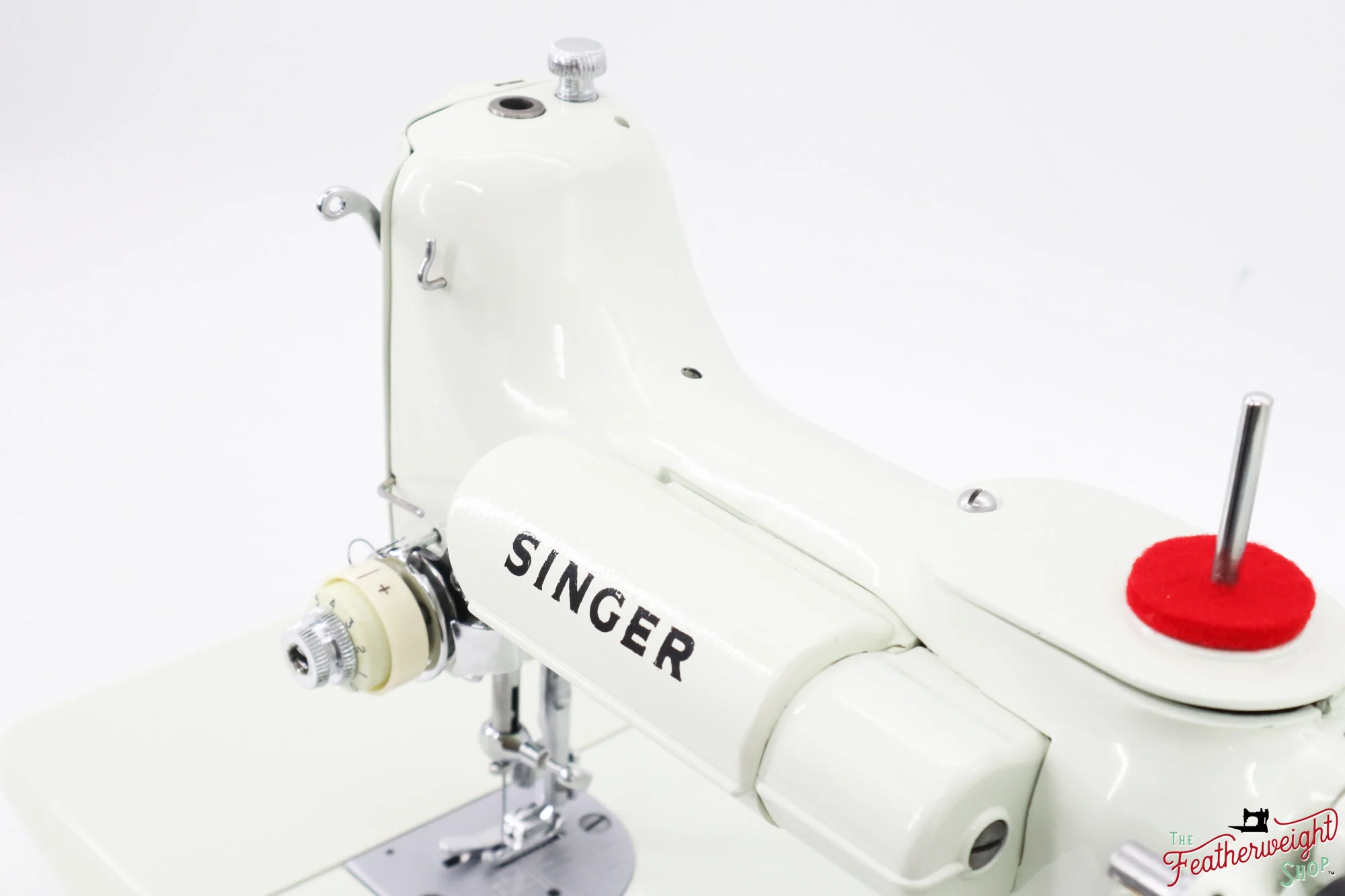 Singer Featherweight 221 Sewing Machine, WHITE - FA124*** - Image 12